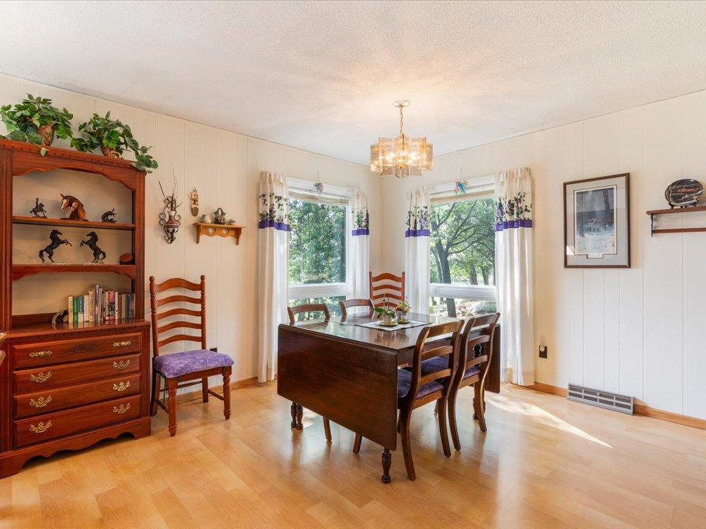 1970 single family home for sale at 12776 Knollwood Drive in Baxter, MN — 5 bed, 2 bath (photo 8 of 45)