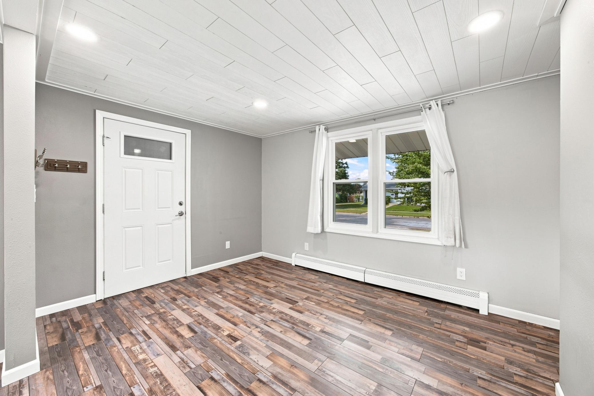1002 24th Avenue S, Fargo ND 58103 - Photo 9 of 26