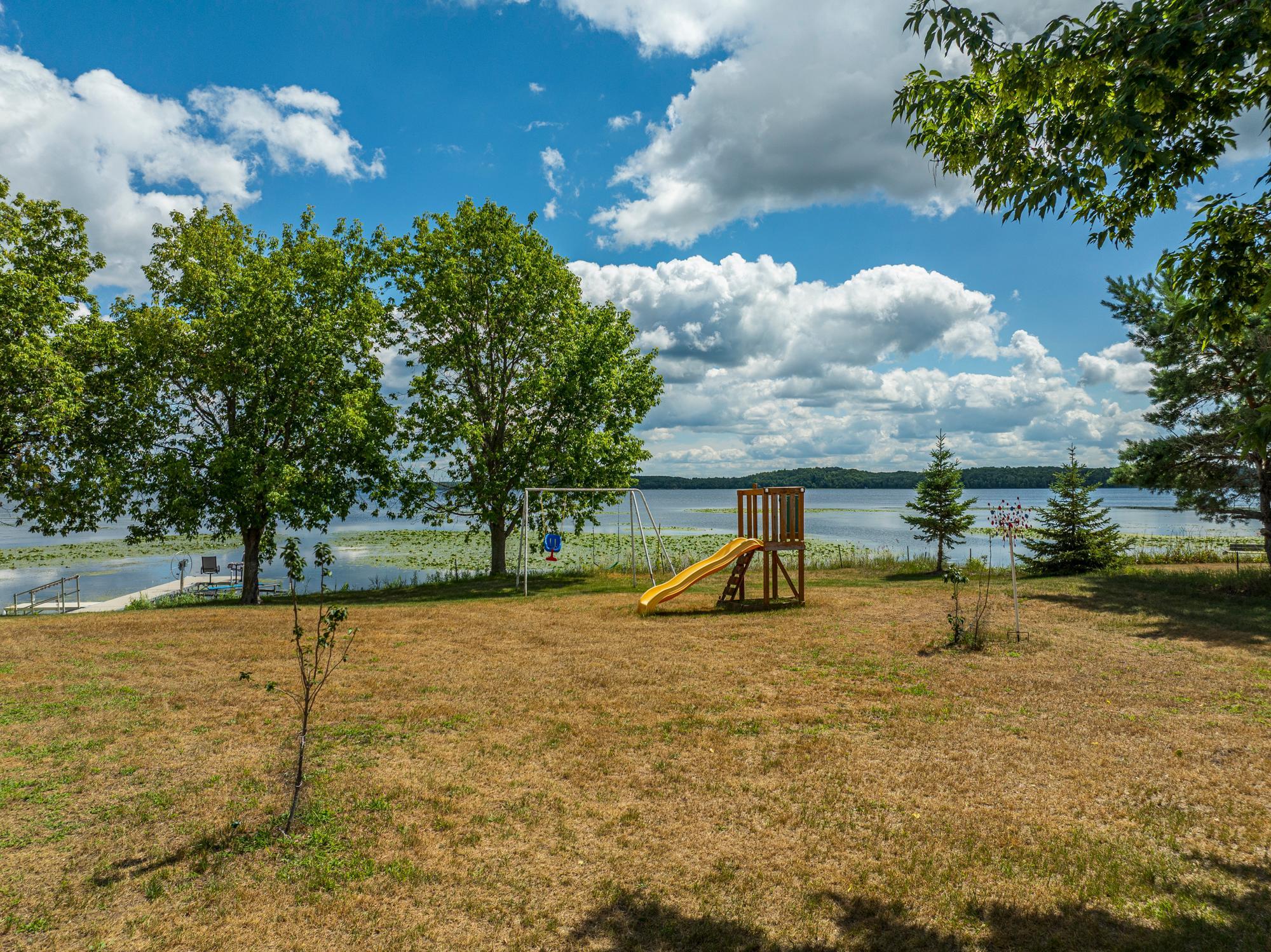 2017 single family home for sale at 26195 County Highway 37 in Detroit Lakes, MN — 4 bed, 2 bath (photo 24 of 41)