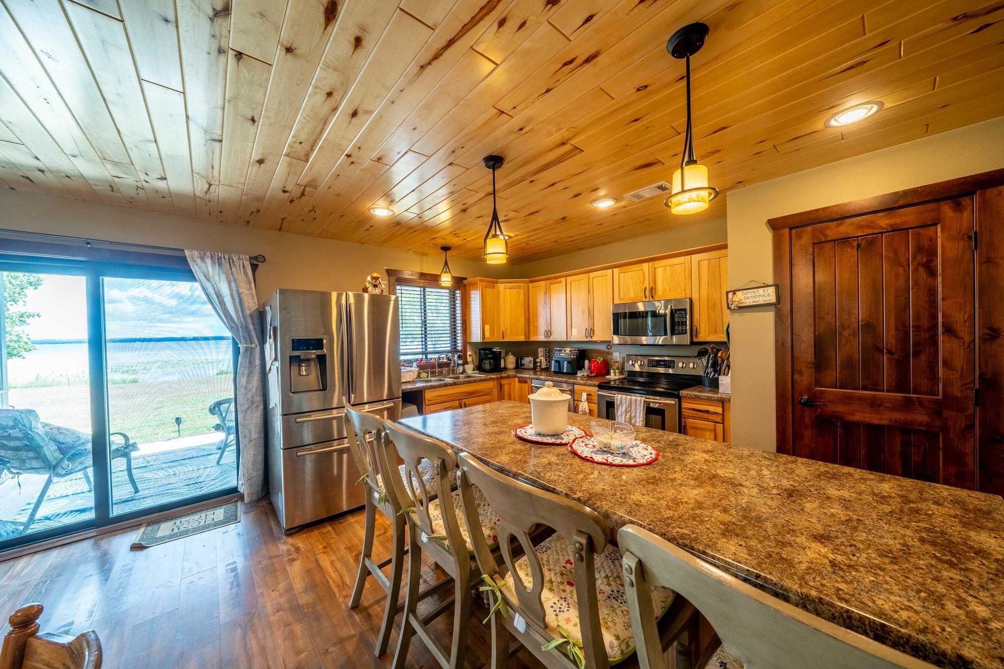 2017 single family home for sale at 26195 County Highway 37 in Detroit Lakes, MN — 4 bed, 2 bath (photo 6 of 41)