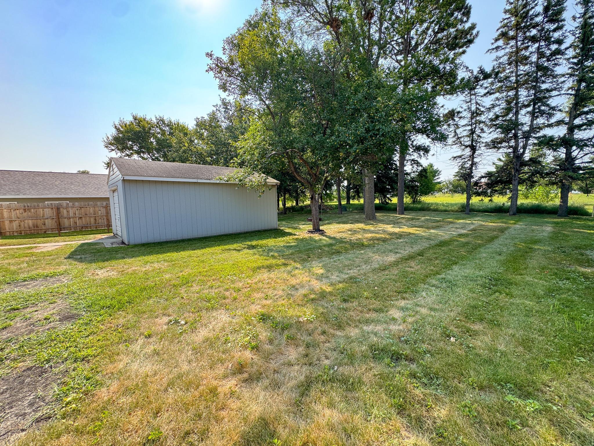 1960 single family home for sale at 518 E Saint Charles Avenue in Fergus Falls, MN — 3 bed, 2 bath (photo 43 of 44)