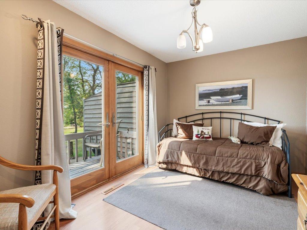 1987 townhouse for sale at 30926 N Lakeview Drive in Breezy Point, MN — 3 bed, 3 bath (photo 13 of 35)