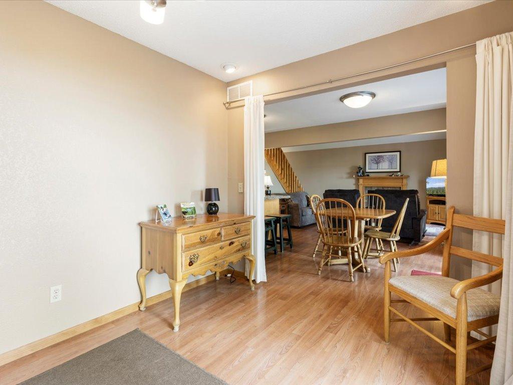 1987 townhouse for sale at 30926 N Lakeview Drive in Breezy Point, MN — 3 bed, 3 bath (photo 14 of 35)