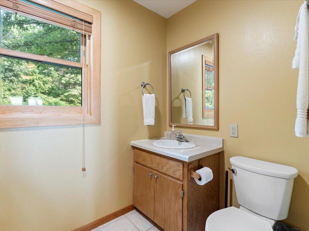 1987 townhouse for sale at 30926 N Lakeview Drive in Breezy Point, MN — 3 bed, 3 bath (photo 15 of 35)