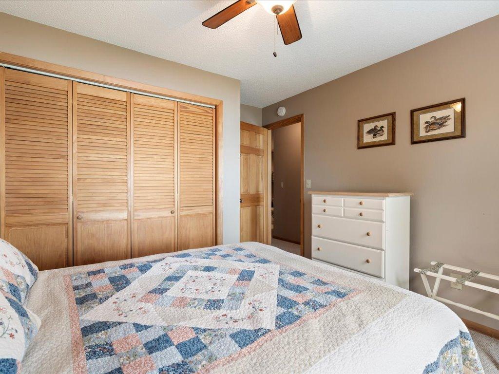 1987 townhouse for sale at 30926 N Lakeview Drive in Breezy Point, MN — 3 bed, 3 bath (photo 20 of 35)