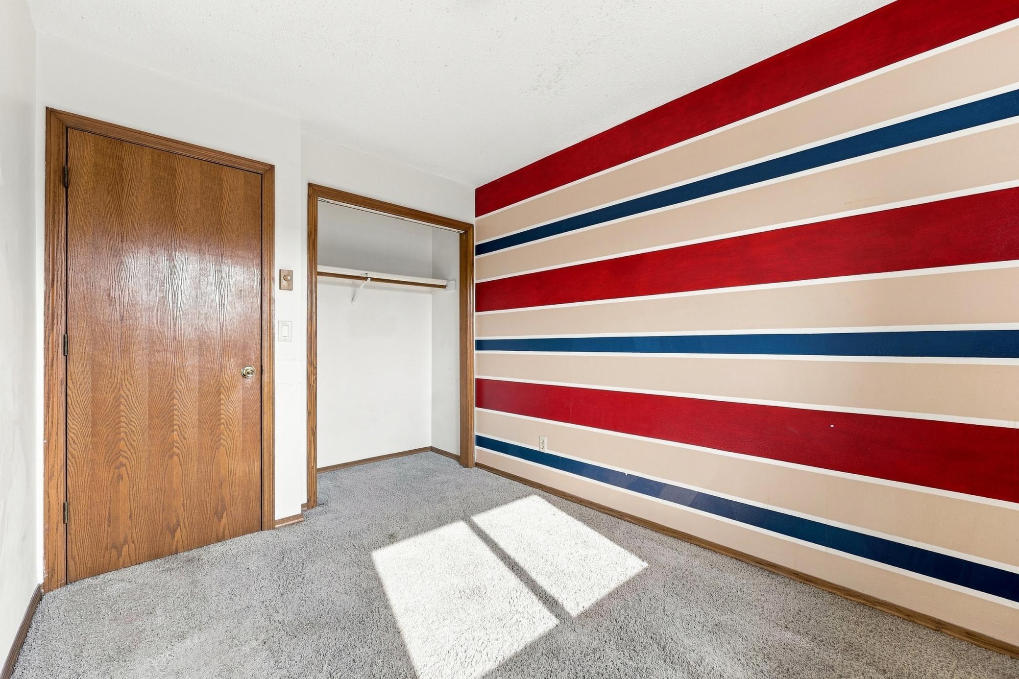 1983 townhouse for sale at 222 19th Street E in West Fargo, ND — 3 bed, 2 bath (photo 18 of 28)