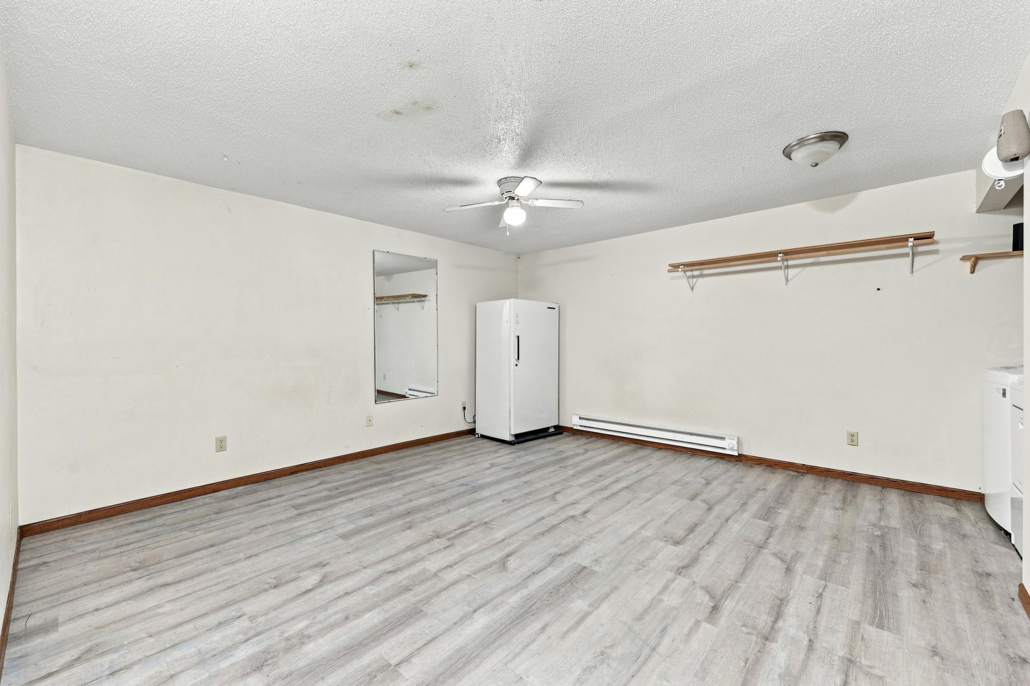 1983 townhouse for sale at 222 19th Street E in West Fargo, ND — 3 bed, 2 bath (photo 21 of 28)