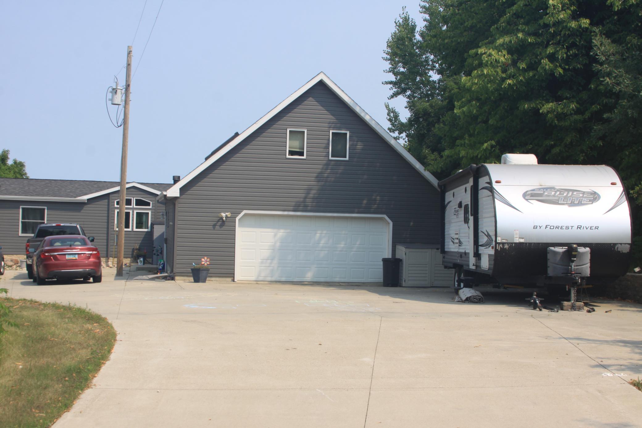 1996 single family home for sale at 38173 County Highway 34, Unit 0 in Ogema, MN — 5 bed, 2 bath (photo 2 of 29)