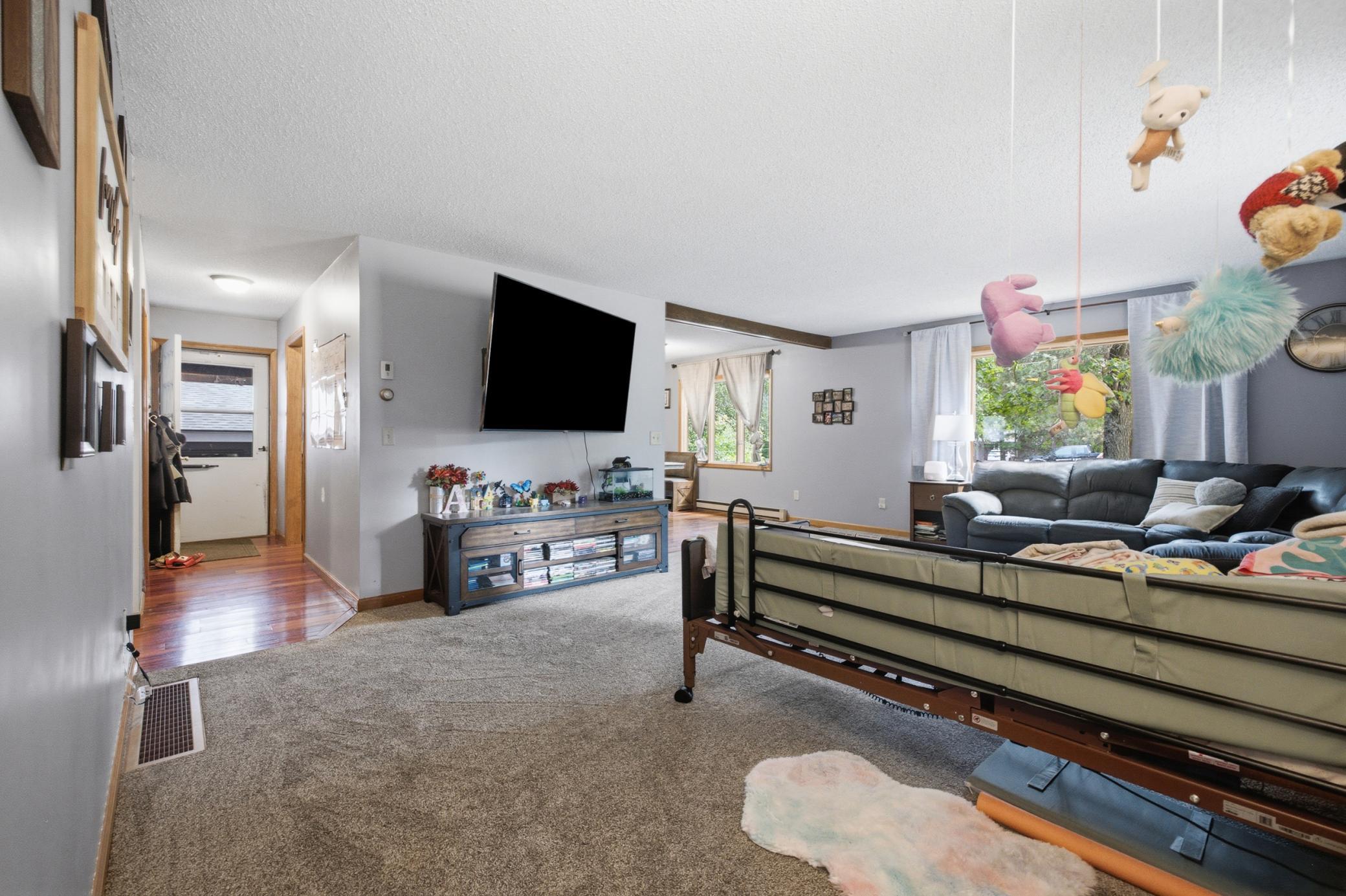 1978 single family home for sale at 5546 Poplar Avenue in Nisswa, MN — 3 bed, 1 bath (photo 12 of 39)