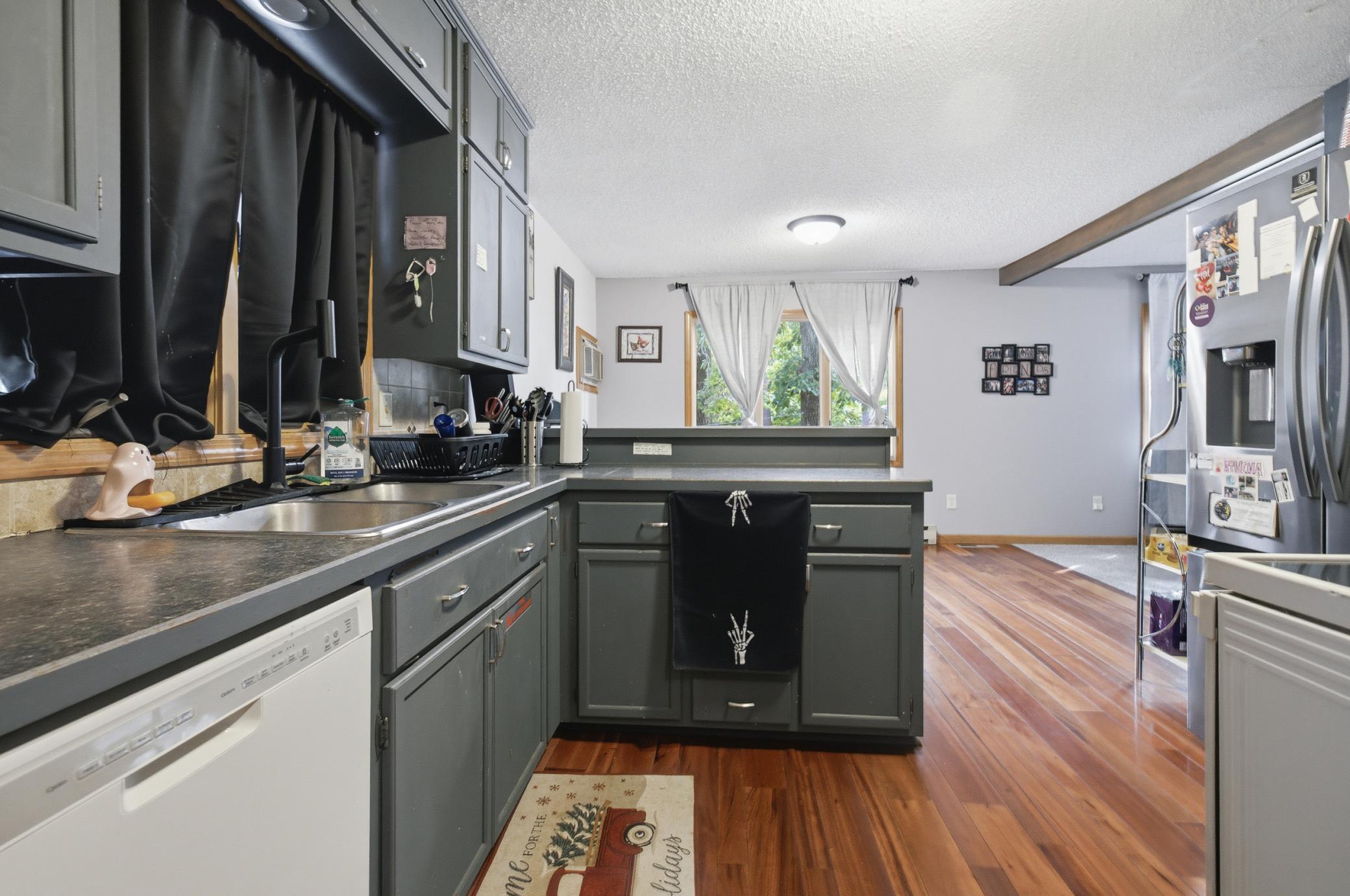 1978 single family home for sale at 5546 Poplar Avenue in Nisswa, MN — 3 bed, 1 bath (photo 6 of 39)
