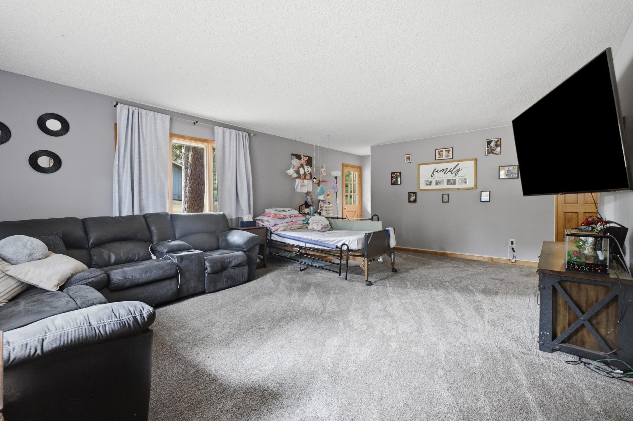 1978 single family home for sale at 5546 Poplar Avenue in Nisswa, MN — 3 bed, 1 bath (photo 10 of 39)