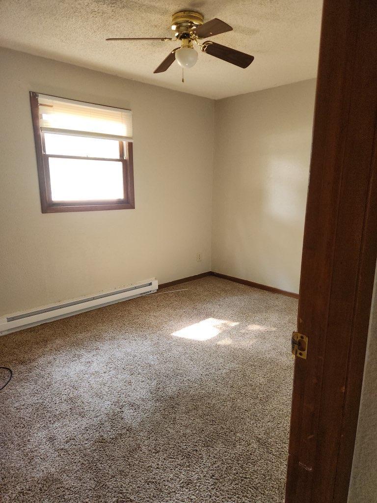 1960 single family home for sale at 205 9th Avenue E in Lisbon, ND — 3 bed, 2 bath (photo 20 of 31)