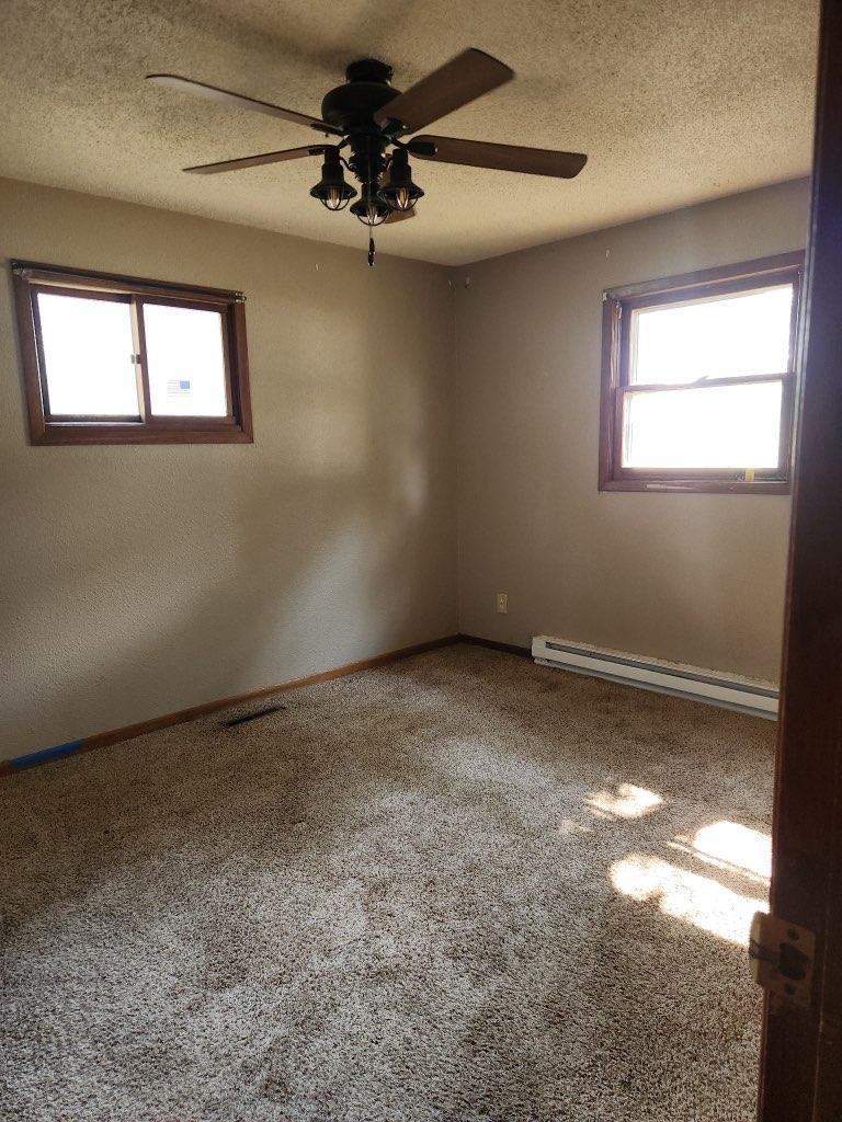 1960 single family home for sale at 205 9th Avenue E in Lisbon, ND — 3 bed, 2 bath (photo 21 of 31)