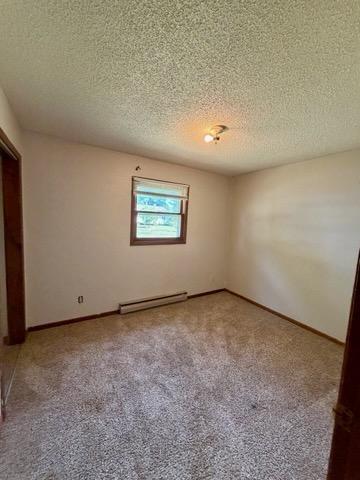 1960 single family home for sale at 205 9th Avenue E in Lisbon, ND — 3 bed, 2 bath (photo 22 of 31)