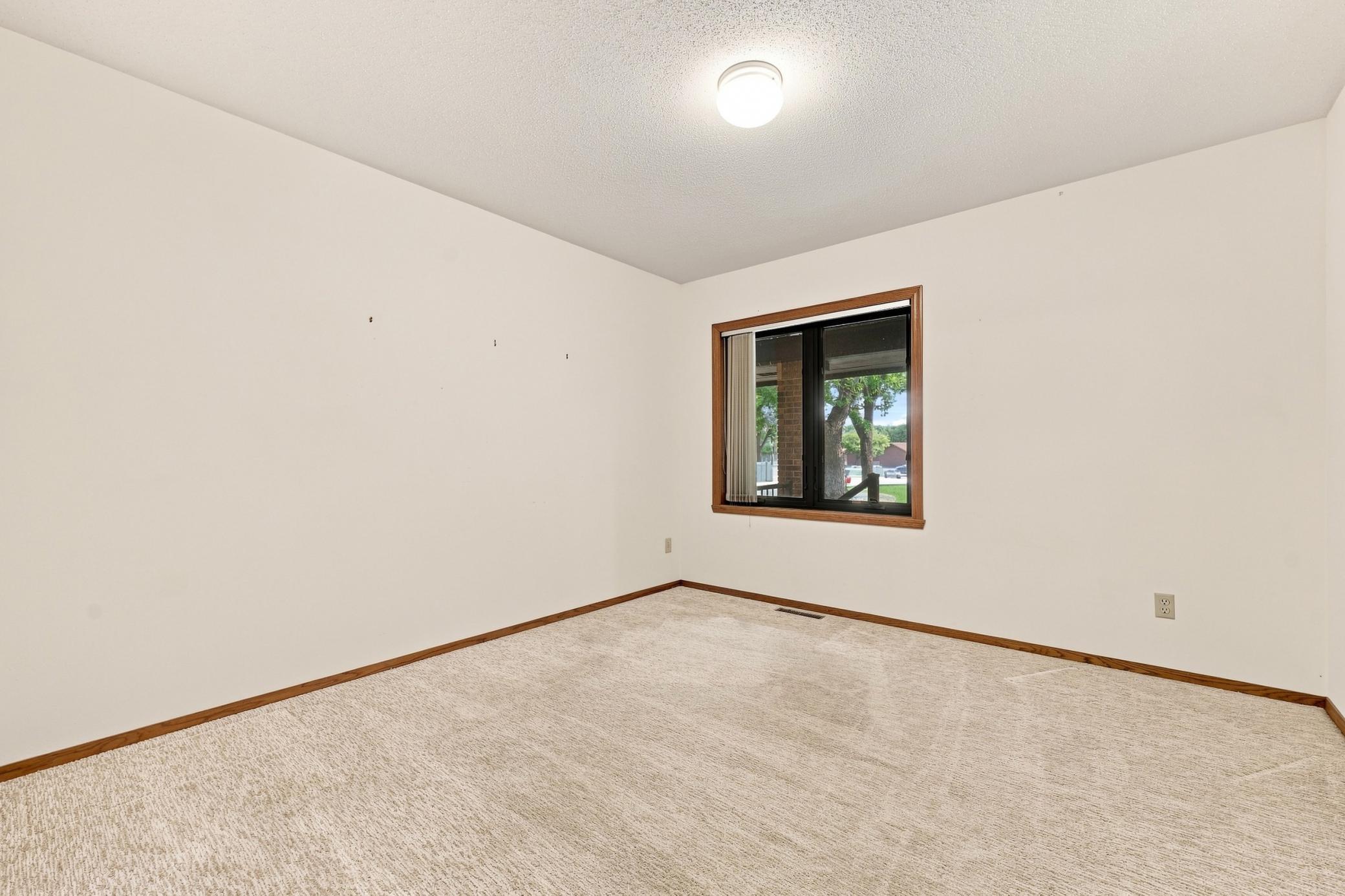 2522 26th Avenue S, Fargo ND 58103 - Photo 21 of 40