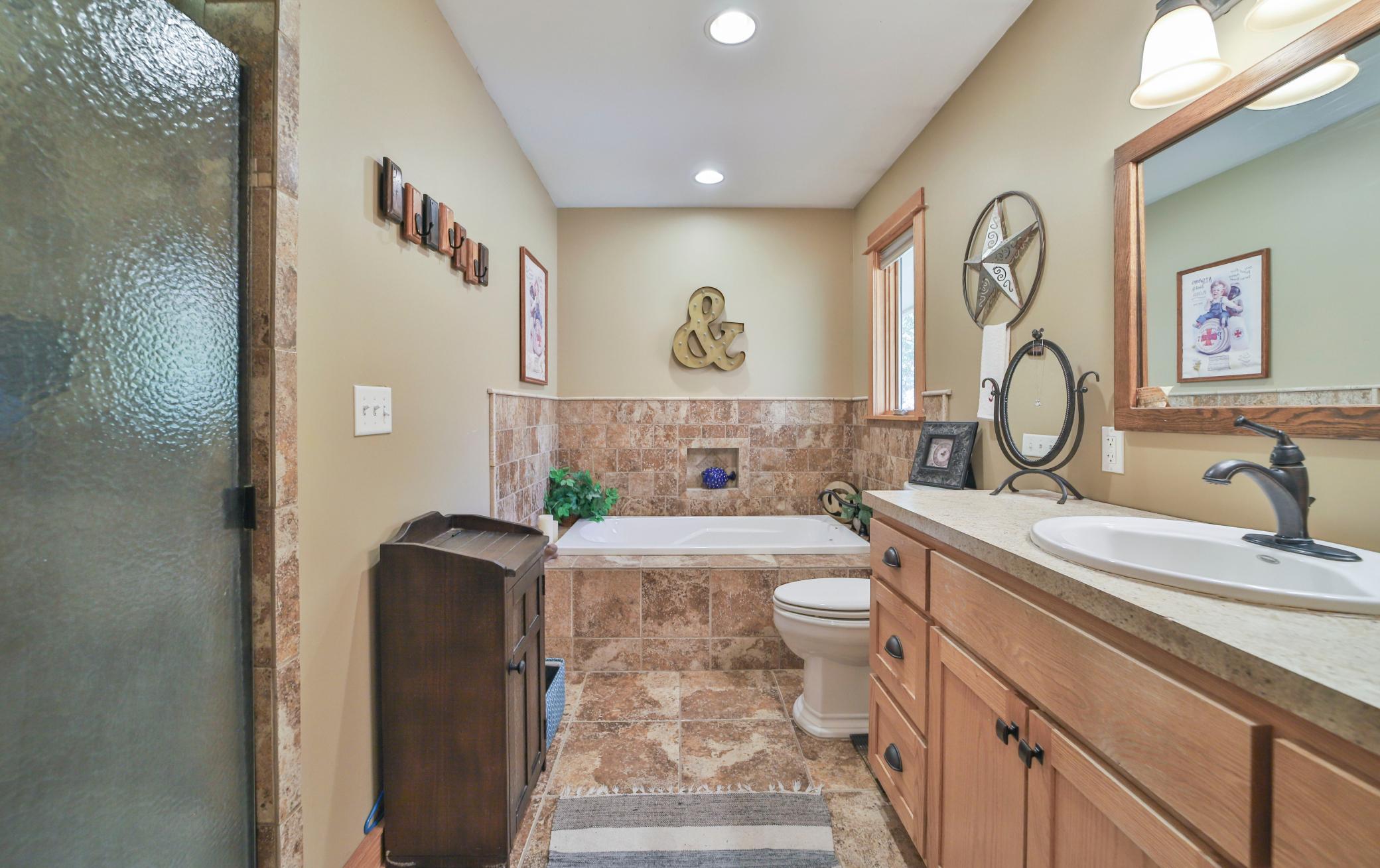 1980 single family home for sale at 15184 Damsgaard Road NE in Deerwood, MN — 3 bed, 3 bath (photo 26 of 61)