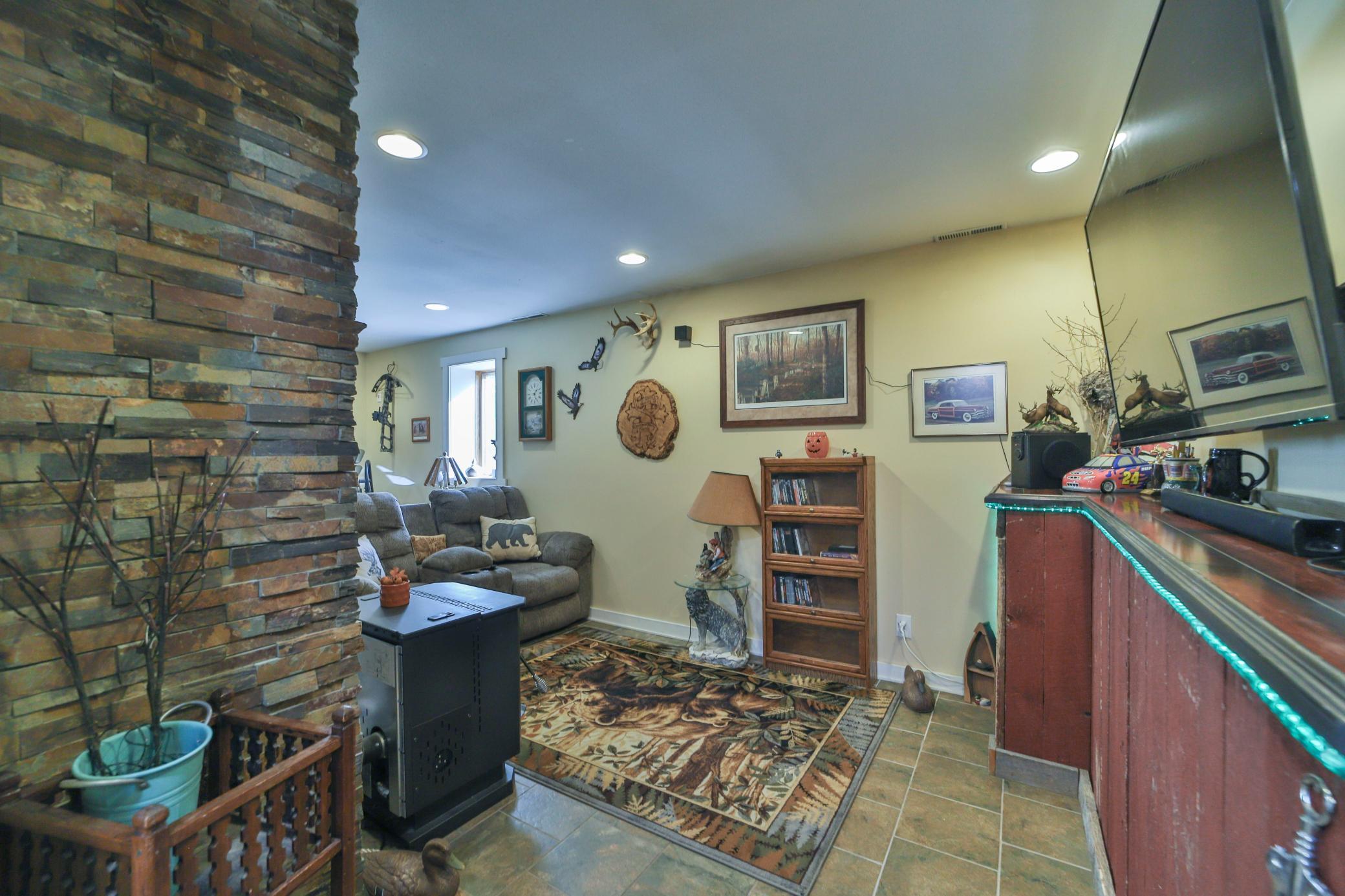 1980 single family home for sale at 15184 Damsgaard Road NE in Deerwood, MN — 3 bed, 3 bath (photo 29 of 61)