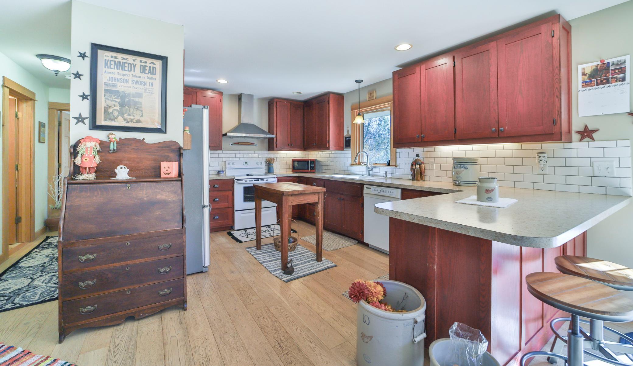 1980 single family home for sale at 15184 Damsgaard Road NE in Deerwood, MN — 3 bed, 3 bath (photo 4 of 61)