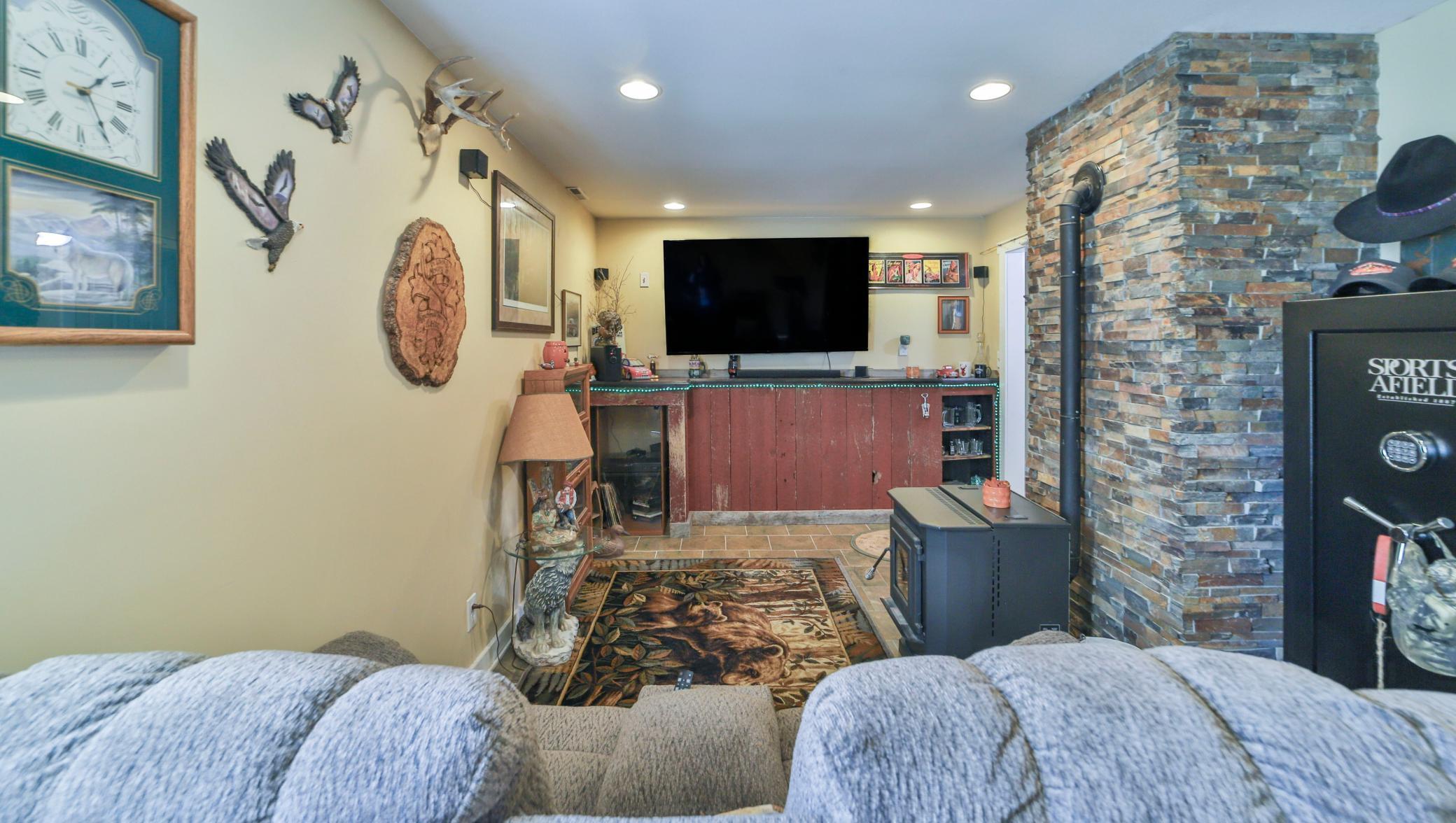 1980 single family home for sale at 15184 Damsgaard Road NE in Deerwood, MN — 3 bed, 3 bath (photo 31 of 61)