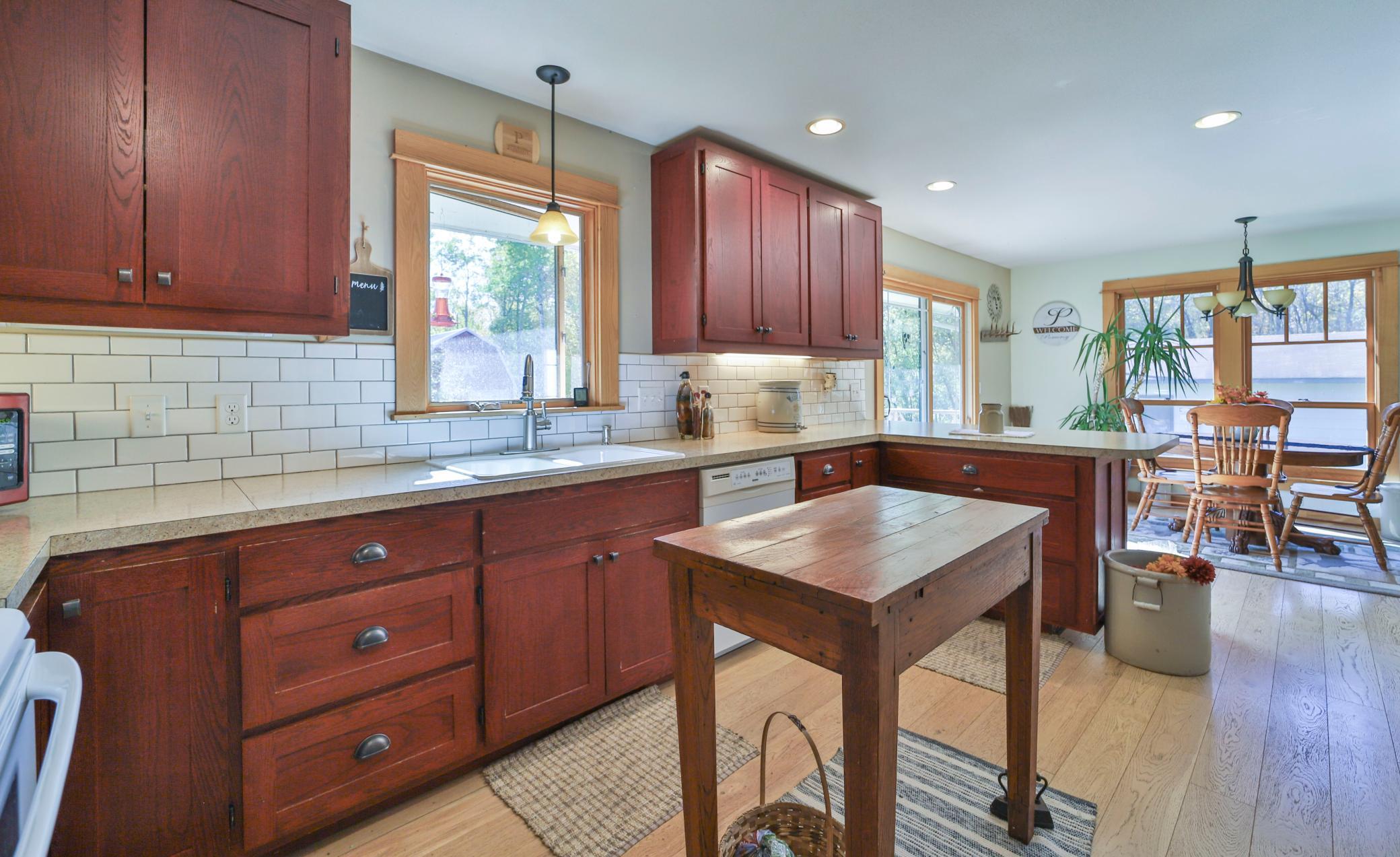 1980 single family home for sale at 15184 Damsgaard Road NE in Deerwood, MN — 3 bed, 3 bath (photo 6 of 61)