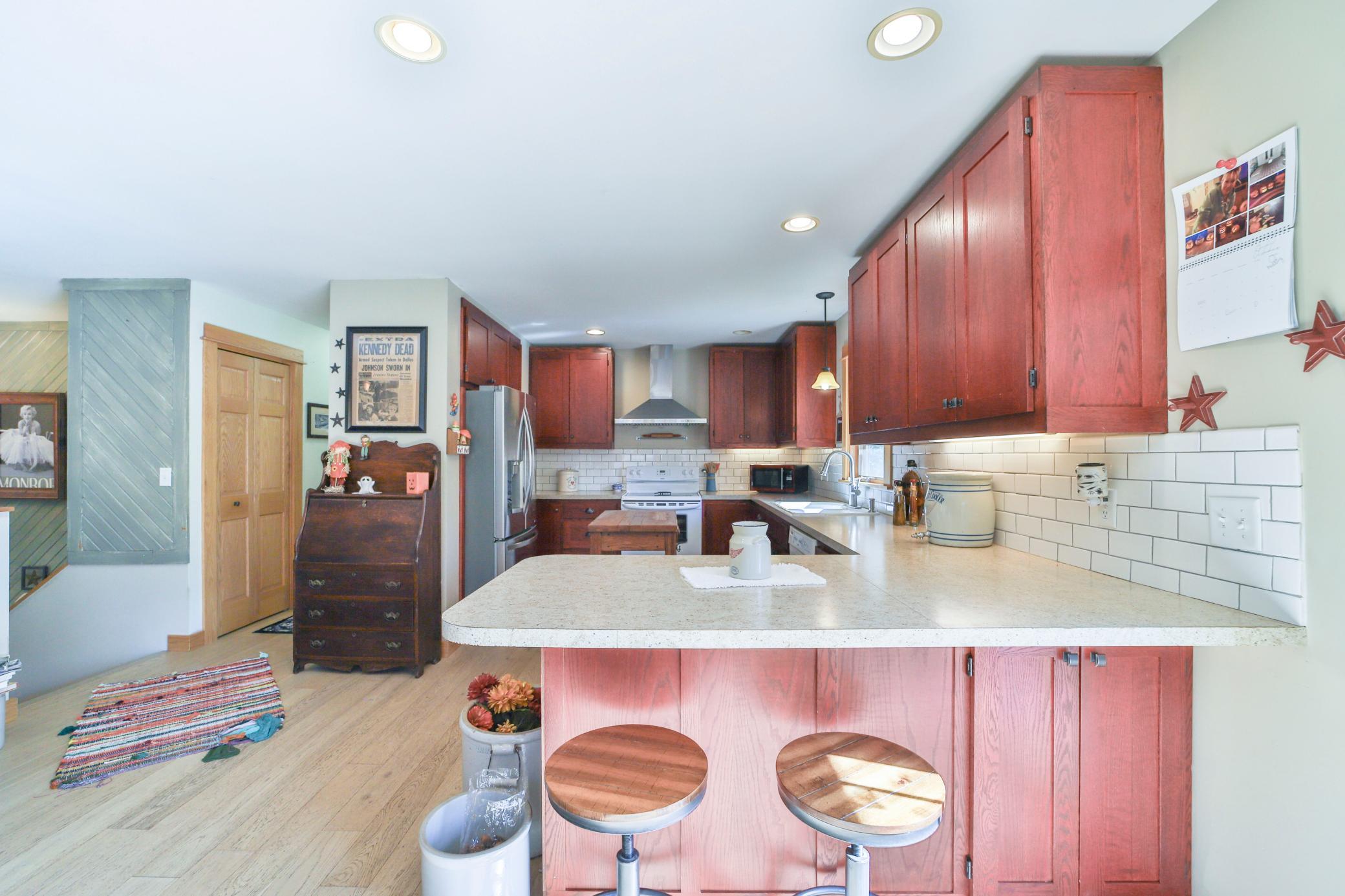 1980 single family home for sale at 15184 Damsgaard Road NE in Deerwood, MN — 3 bed, 3 bath (photo 7 of 61)