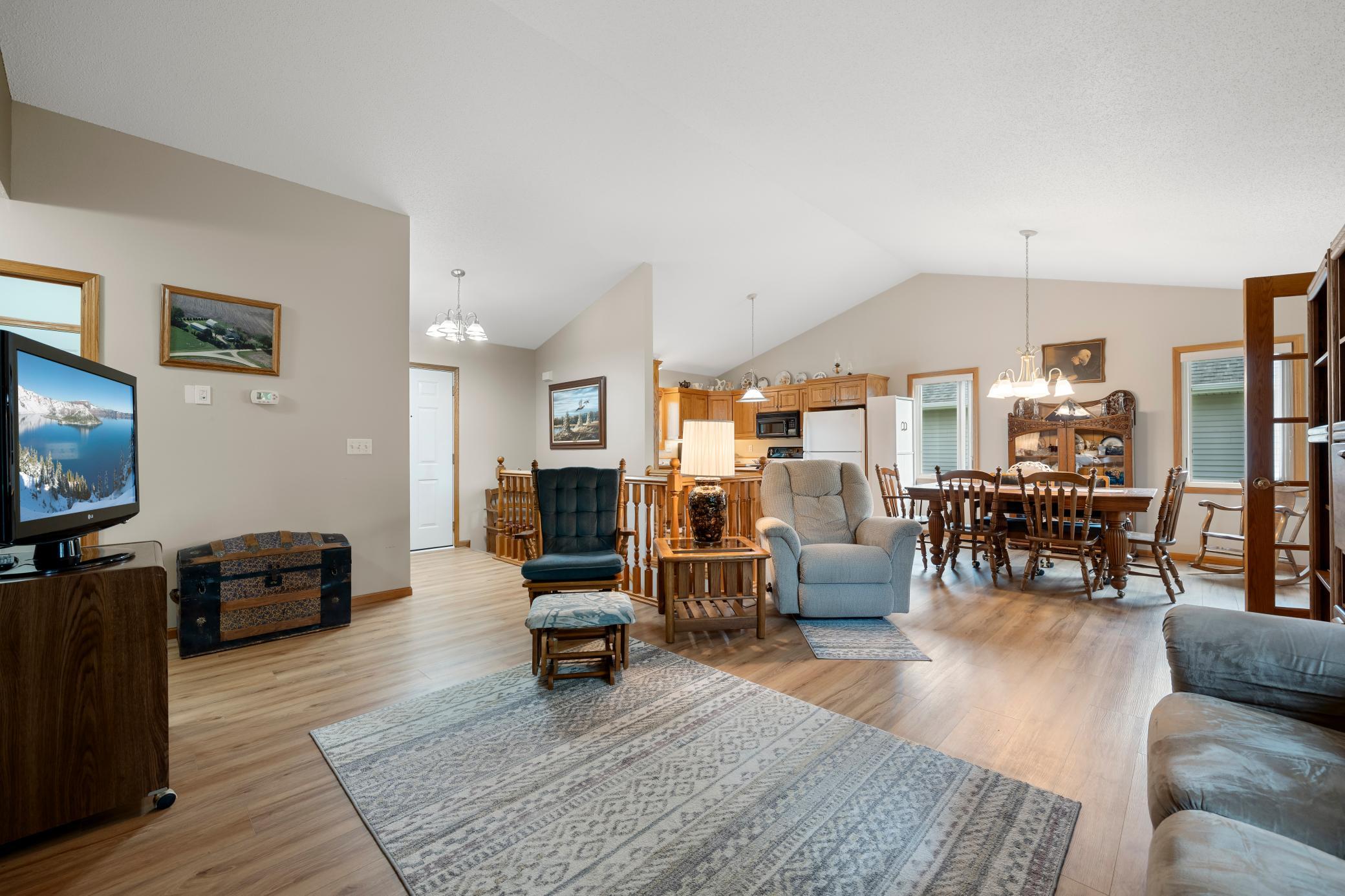 1998 single family home for sale at 1276 Westbrook Circle in Alexandria, MN — 2 bed, 3 bath (photo 14 of 52)