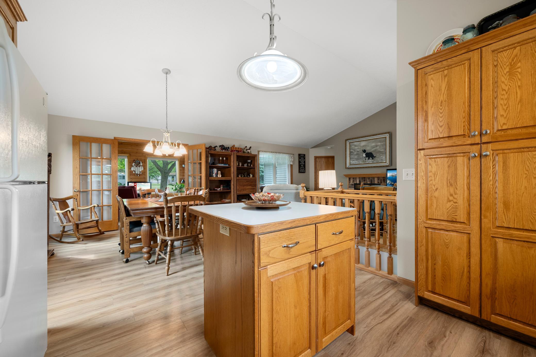 1998 single family home for sale at 1276 Westbrook Circle in Alexandria, MN — 2 bed, 3 bath (photo 18 of 52)