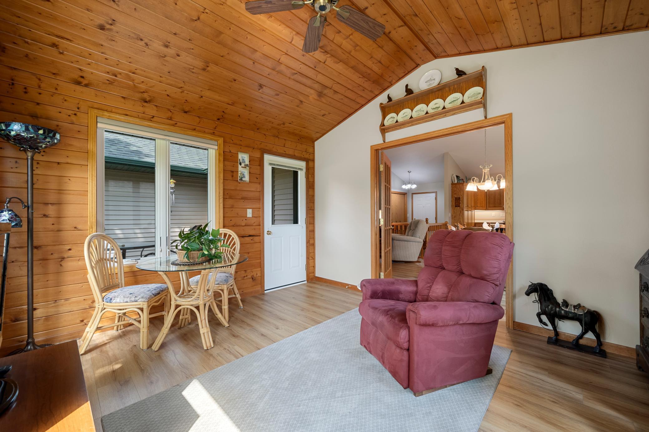 1998 single family home for sale at 1276 Westbrook Circle in Alexandria, MN — 2 bed, 3 bath (photo 25 of 52)