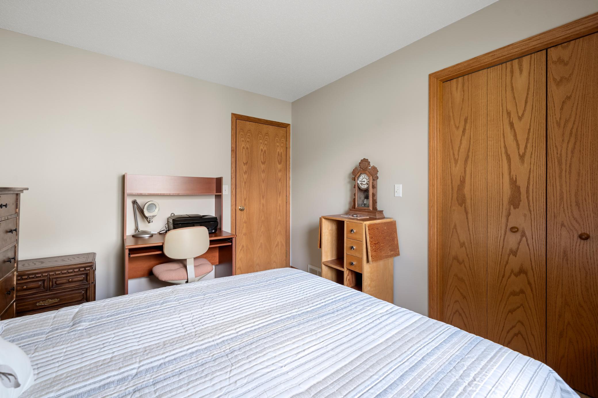 1998 single family home for sale at 1276 Westbrook Circle in Alexandria, MN — 2 bed, 3 bath (photo 30 of 52)