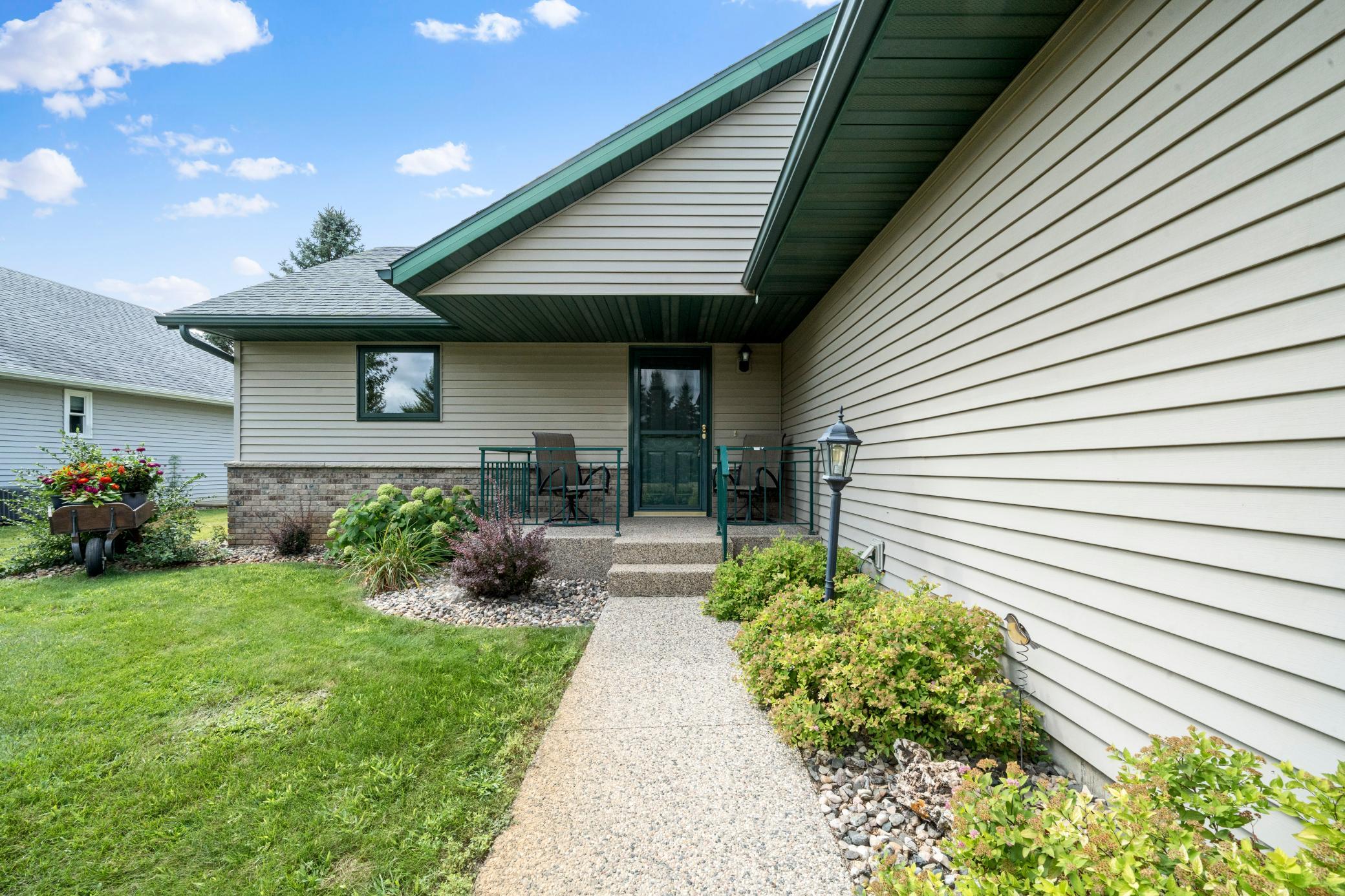 1998 single family home for sale at 1276 Westbrook Circle in Alexandria, MN — 2 bed, 3 bath (photo 5 of 52)