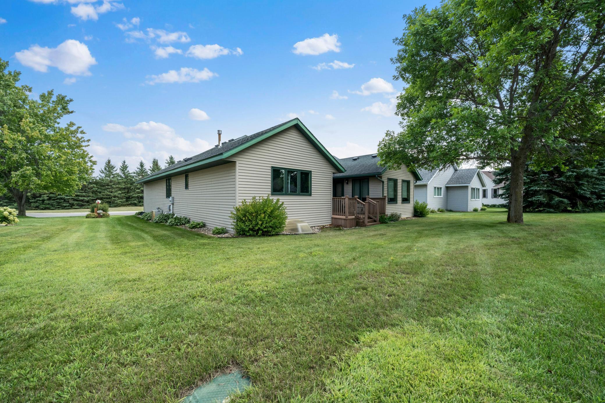 1998 single family home for sale at 1276 Westbrook Circle in Alexandria, MN — 2 bed, 3 bath (photo 8 of 52)