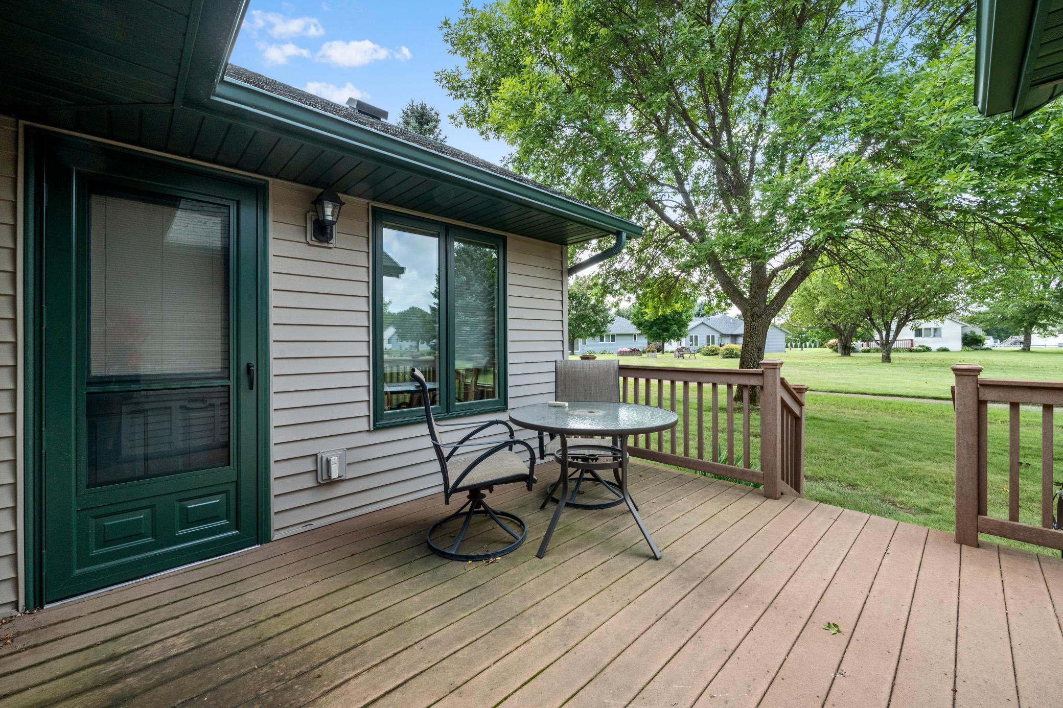 1998 single family home for sale at 1276 Westbrook Circle in Alexandria, MN — 2 bed, 3 bath (photo 10 of 52)