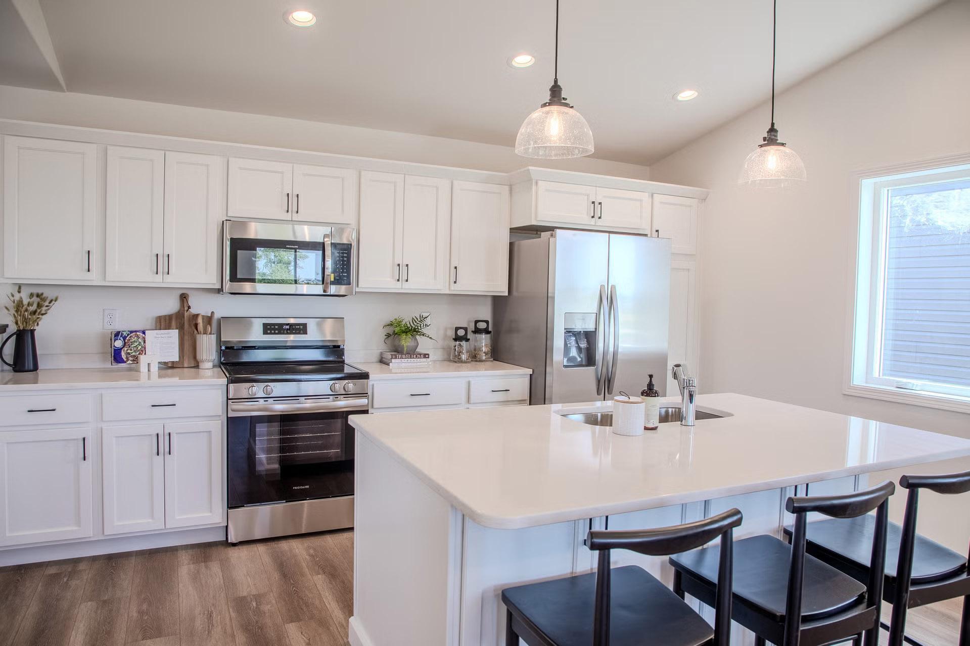 854 1st Avenue S, Horace ND 58047 - Photo 4 of 23