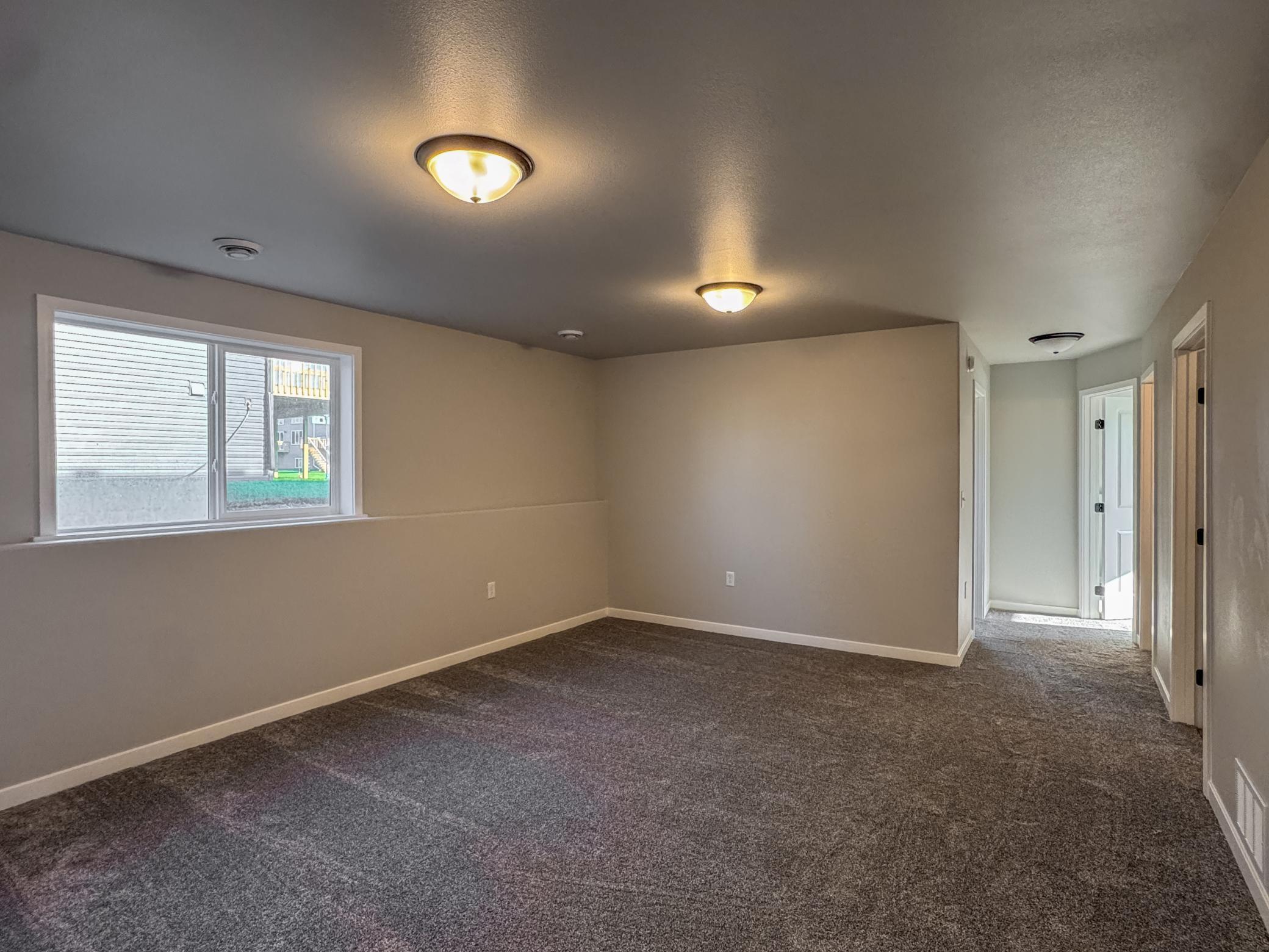 2026 single family home for sale at 1837 19th Street N in Wahpeton, ND — 4 bed, 2 bath (photo 15 of 17)