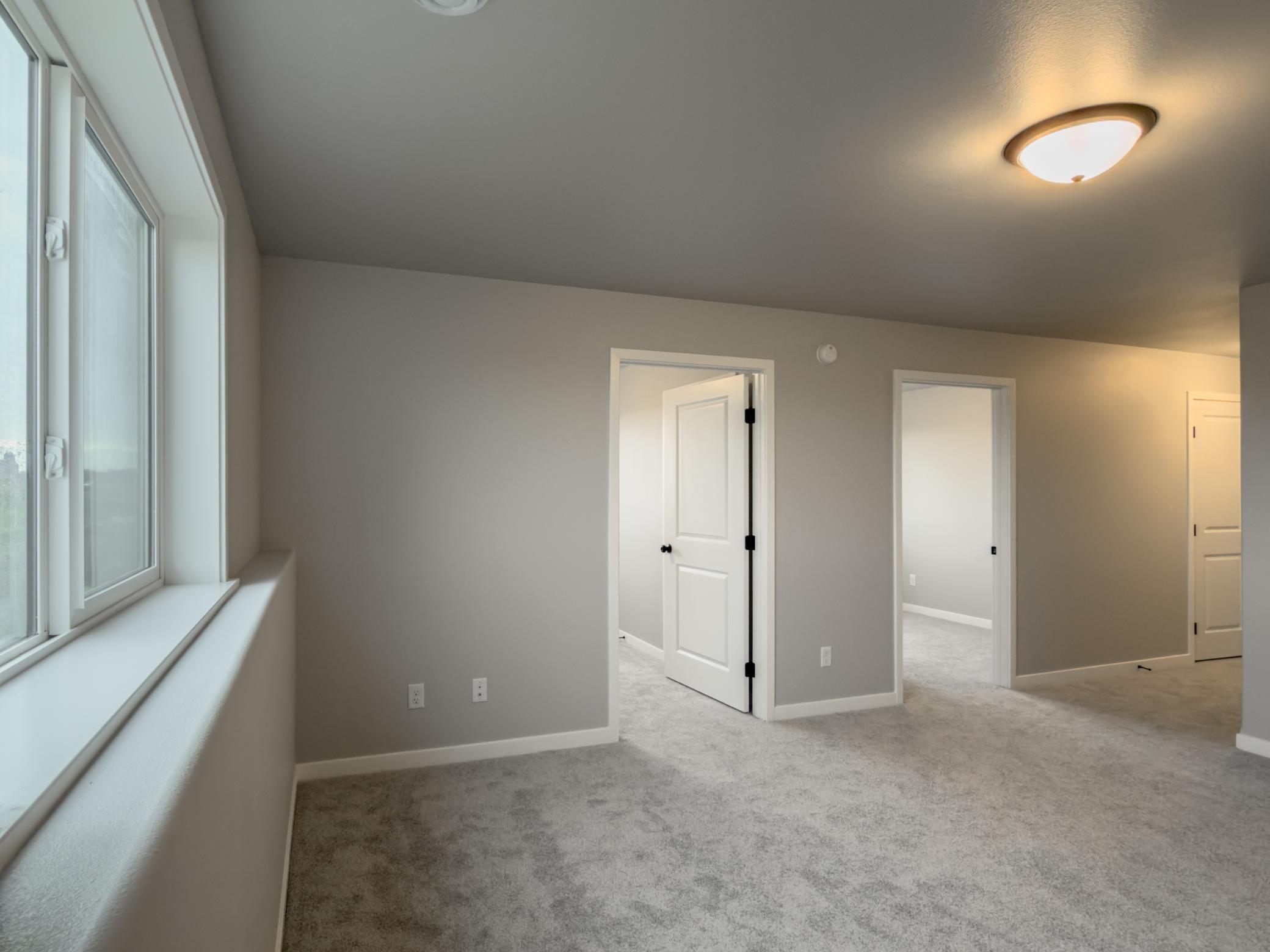 2026 single family home for sale at 1896 19th Avenue N in Wahpeton, ND — 3 bed, 2 bath (photo 15 of 20)