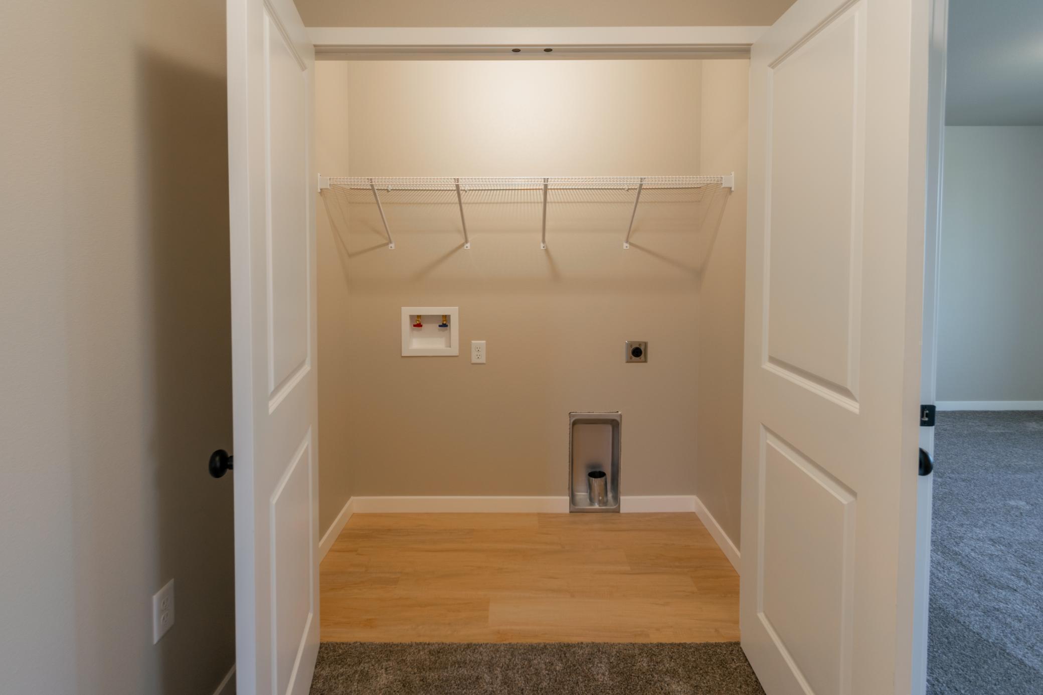 2026 single family home for sale at 1879 19th Avenue N in Wahpeton, ND — 4 bed, 3 bath (photo 18 of 24)