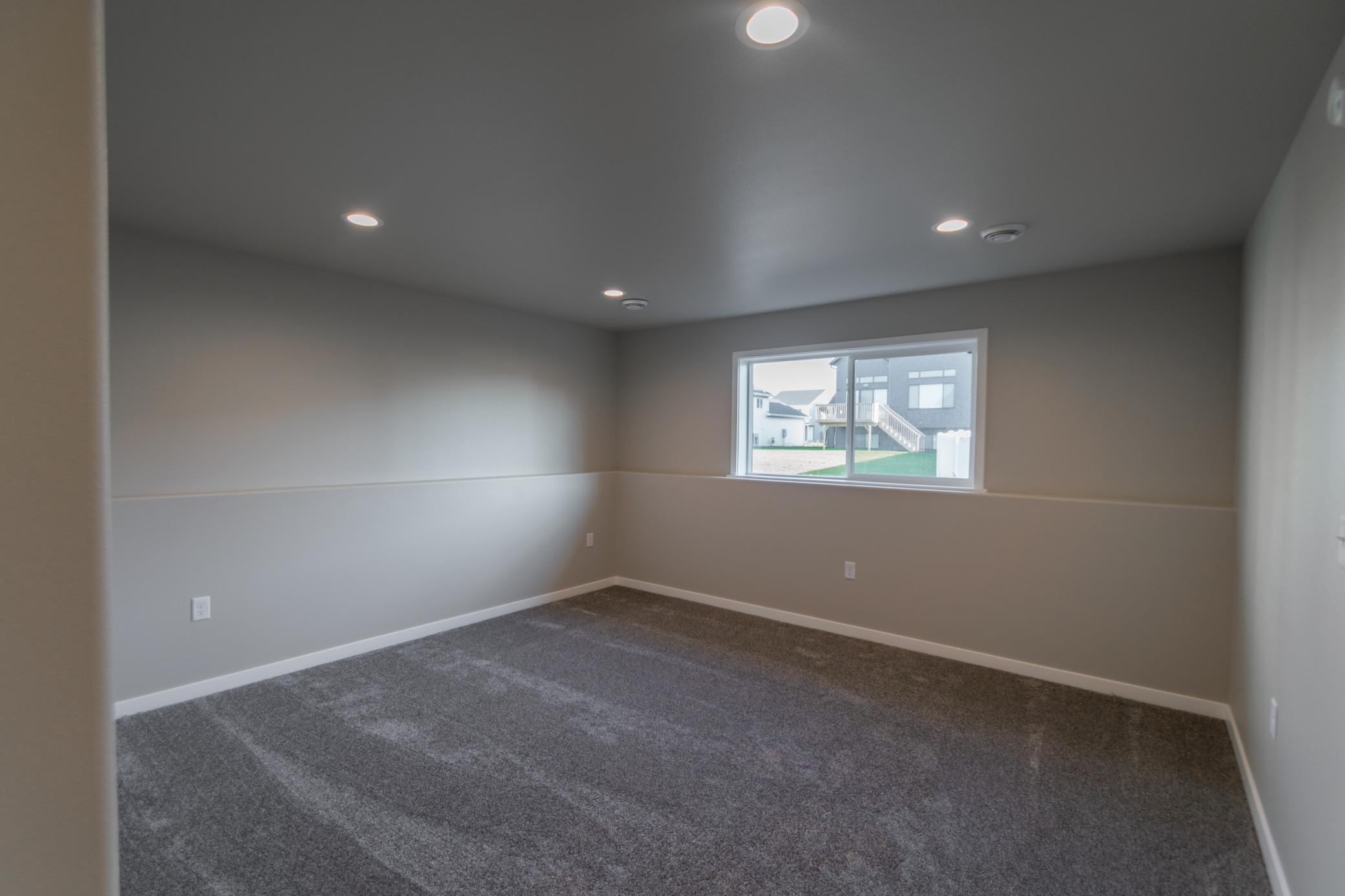 2026 single family home for sale at 1879 19th Avenue N in Wahpeton, ND — 4 bed, 3 bath (photo 19 of 24)