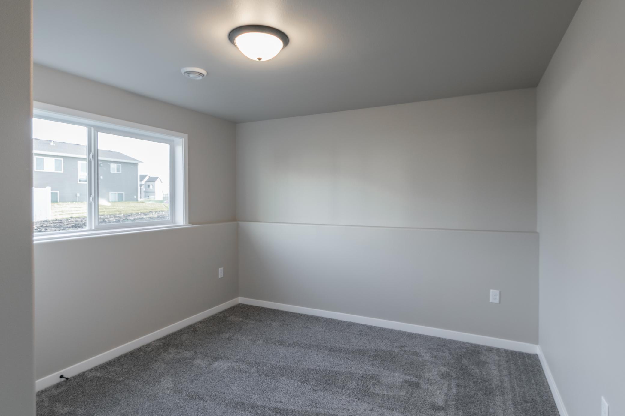 2026 single family home for sale at 1879 19th Avenue N in Wahpeton, ND — 4 bed, 3 bath (photo 21 of 24)