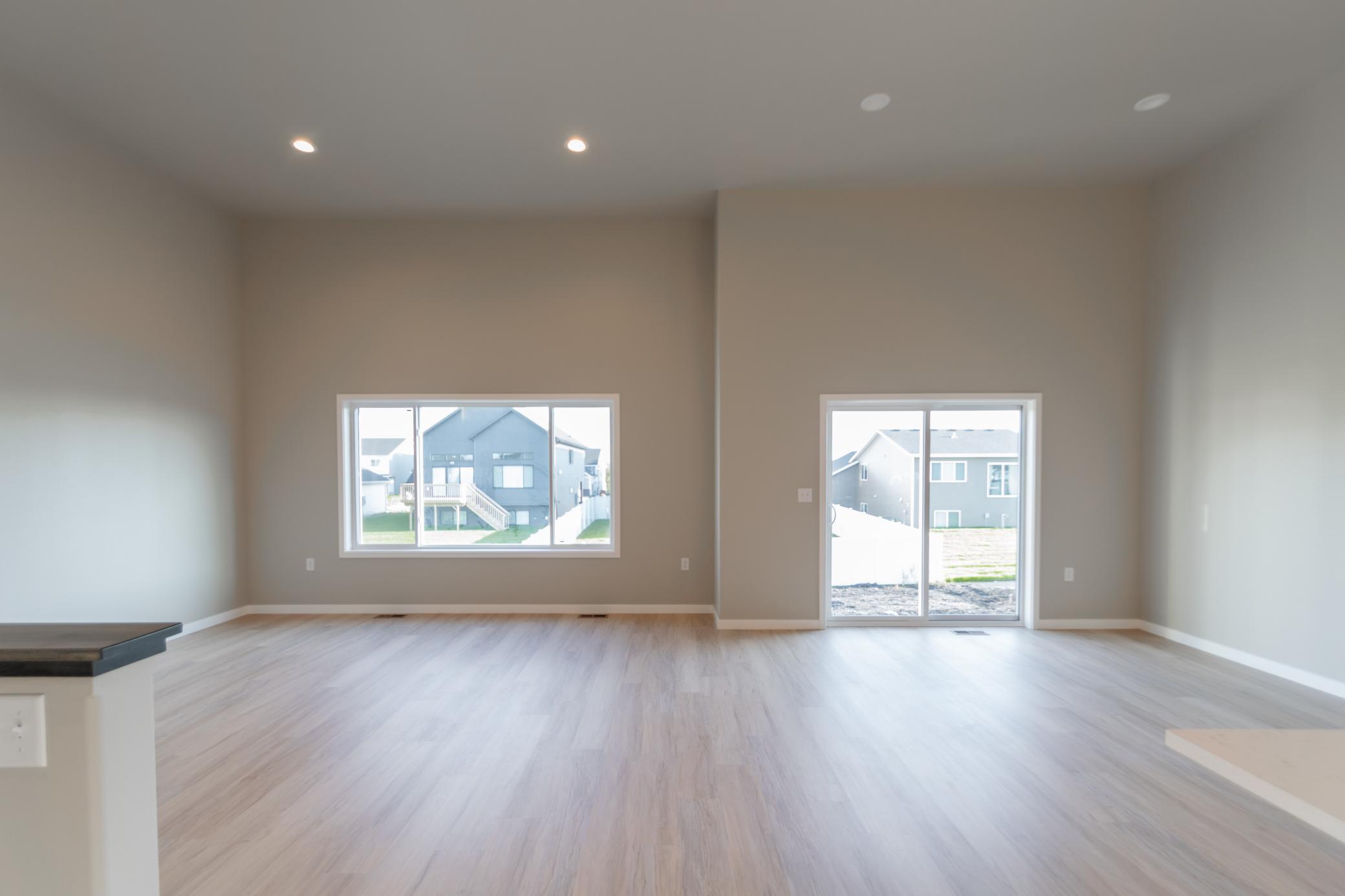 2026 single family home for sale at 1879 19th Avenue N in Wahpeton, ND — 4 bed, 3 bath (photo 10 of 24)
