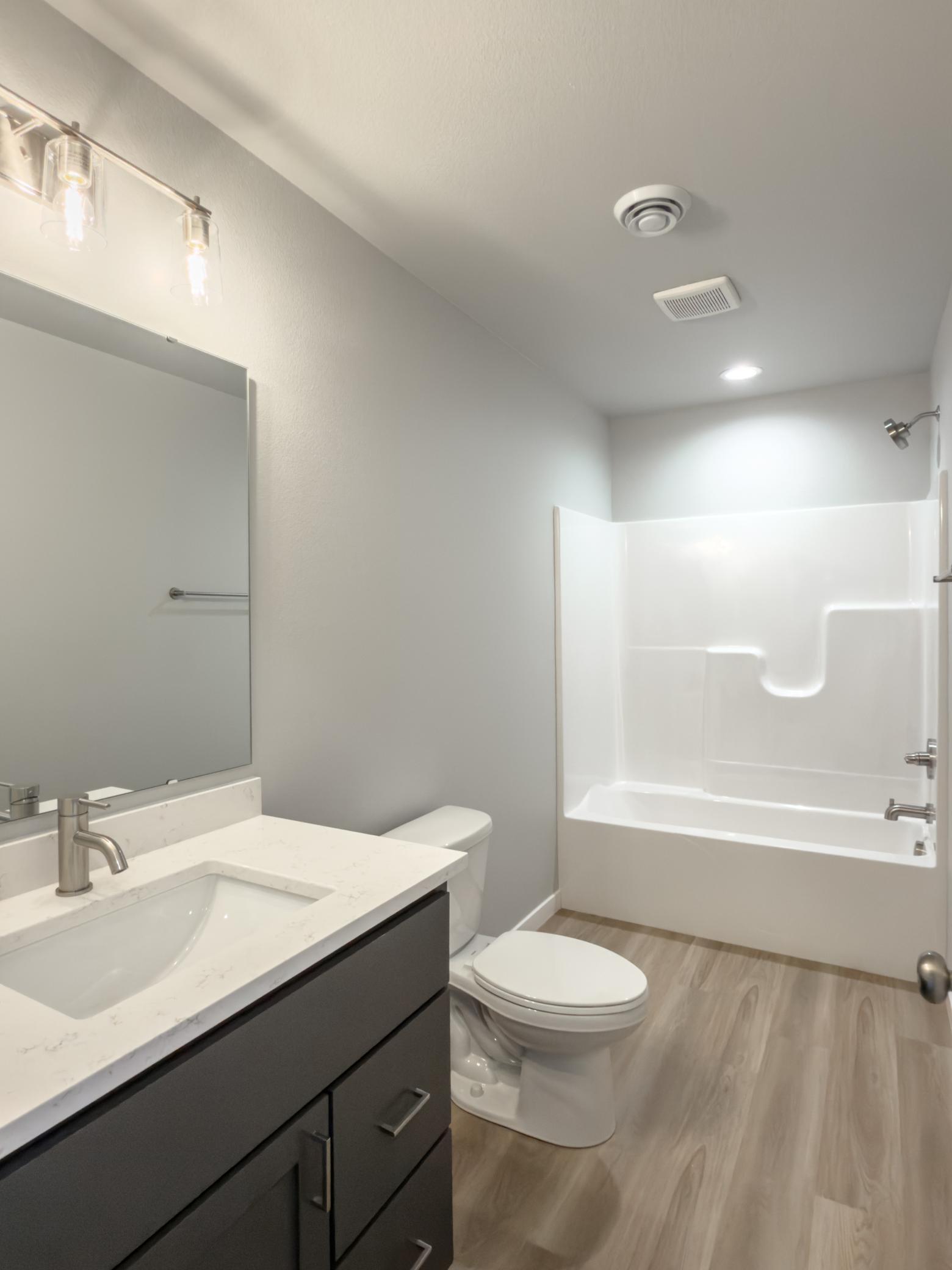 2026 single family home for sale at 1872 19th Avenue N in Wahpeton, ND — 4 bed, 3 bath (photo 20 of 22)
