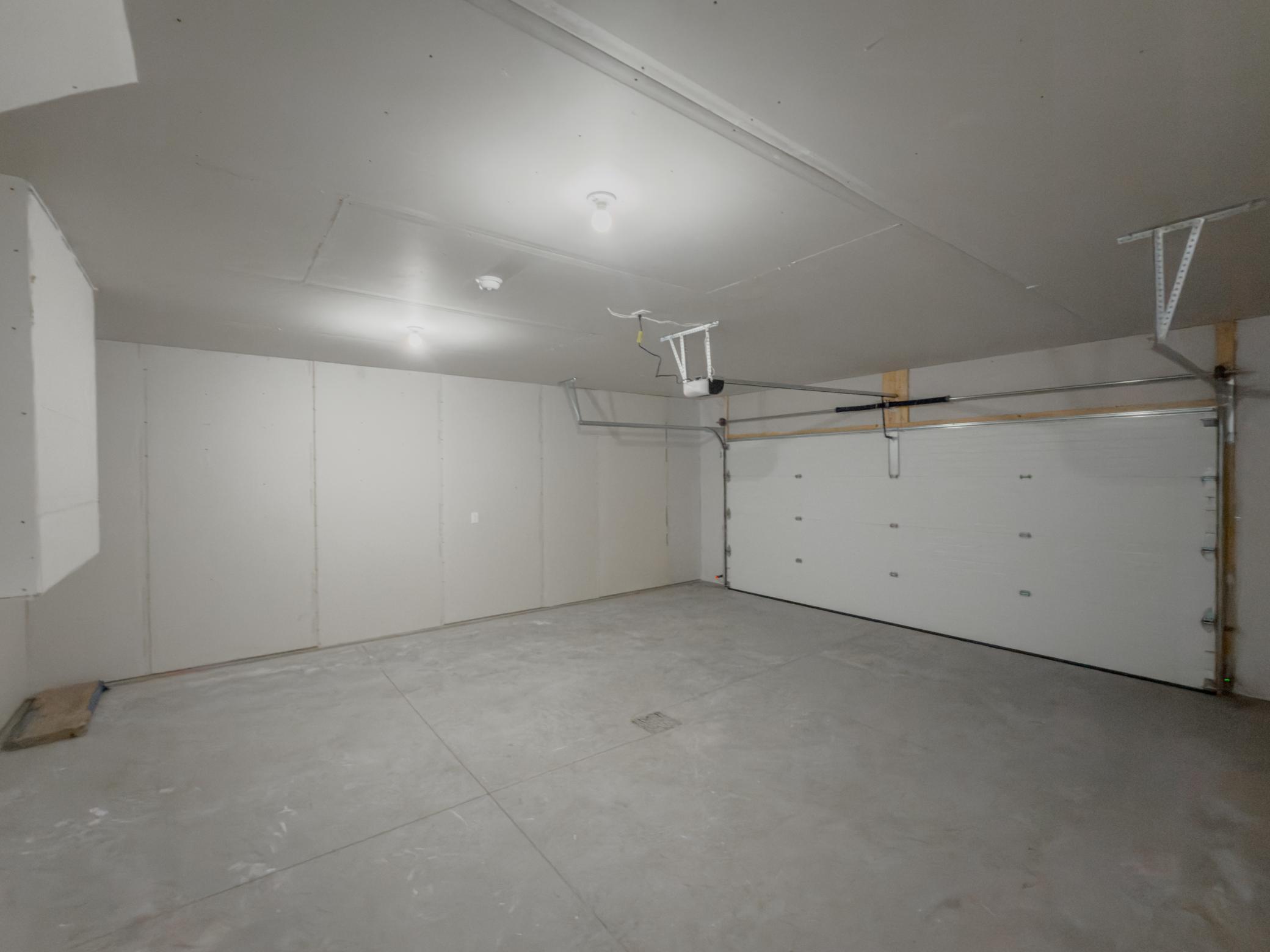 2026 single family home for sale at 1872 19th Avenue N in Wahpeton, ND — 4 bed, 3 bath (photo 22 of 22)