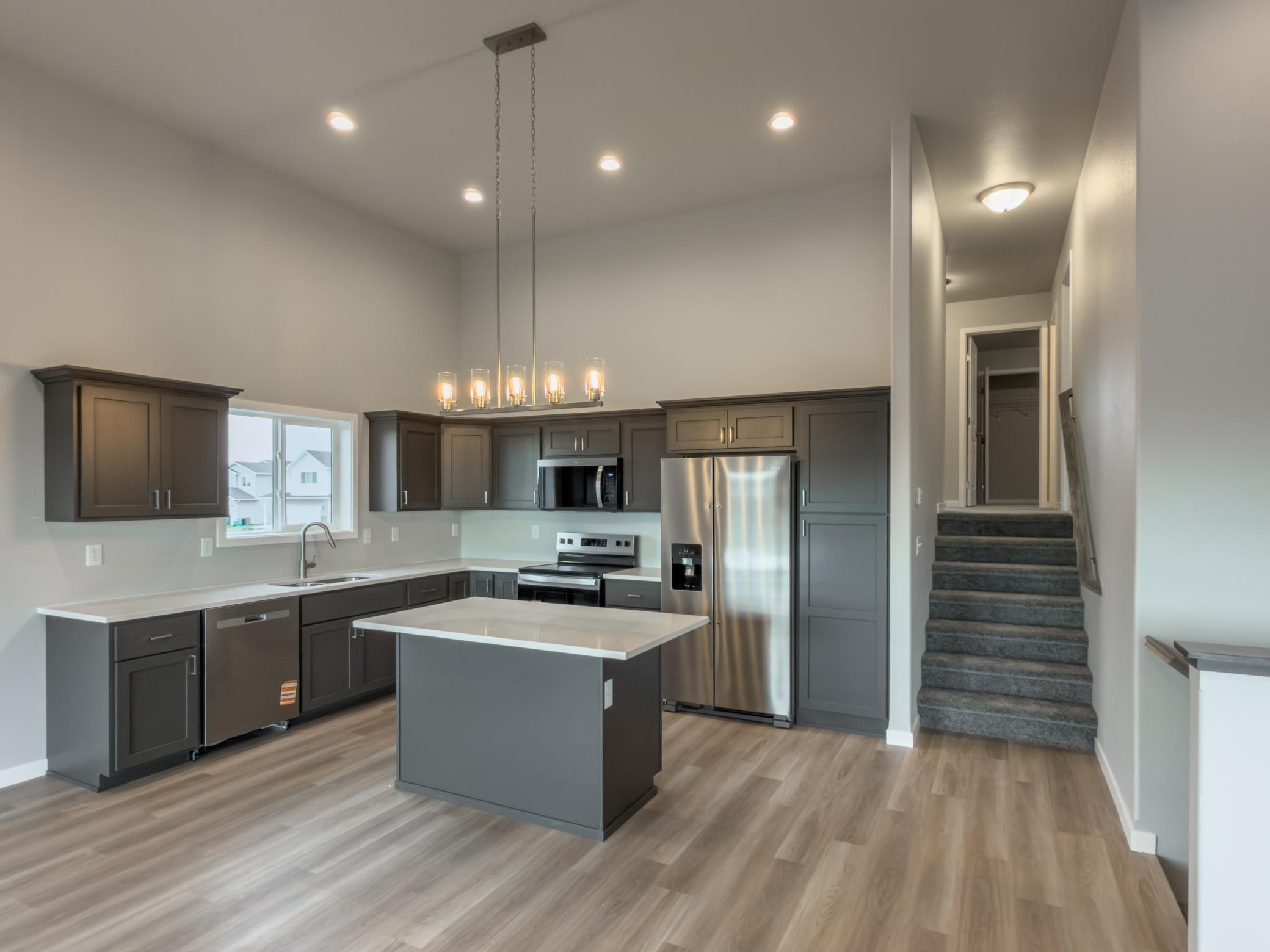 2026 single family home for sale at 1872 19th Avenue N in Wahpeton, ND — 4 bed, 3 bath (photo 5 of 22)
