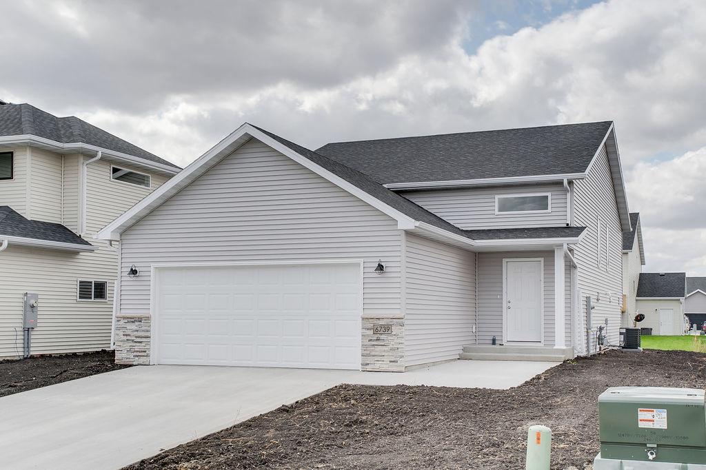 2026 single family home for sale at 6739 Selkirk Drive S in Fargo, ND — 4 bed, 3 bath