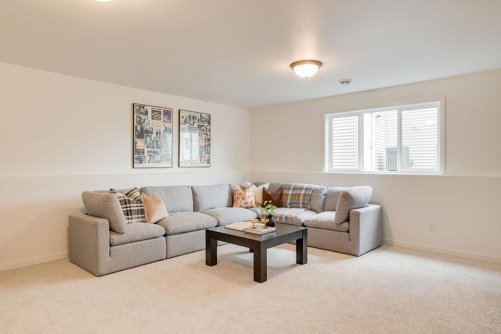 2026 single family home for sale at 6739 Selkirk Drive S in Fargo, ND — 4 bed, 3 bath (photo 32 of 43)