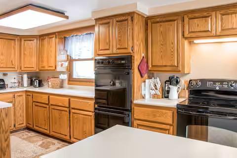1960 single family home for sale at 51097 E Wymer Lake Road in Frazee, MN — 10 bed, 6 bath (photo 18 of 109)