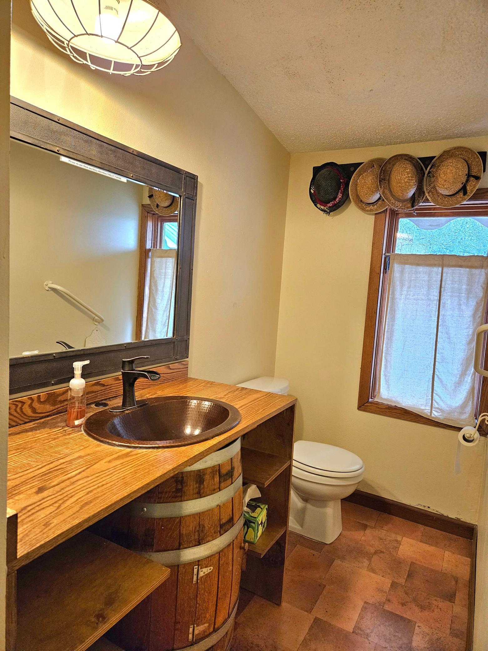 1960 single family home for sale at 51097 E Wymer Lake Road in Frazee, MN — 10 bed, 6 bath (photo 33 of 109)