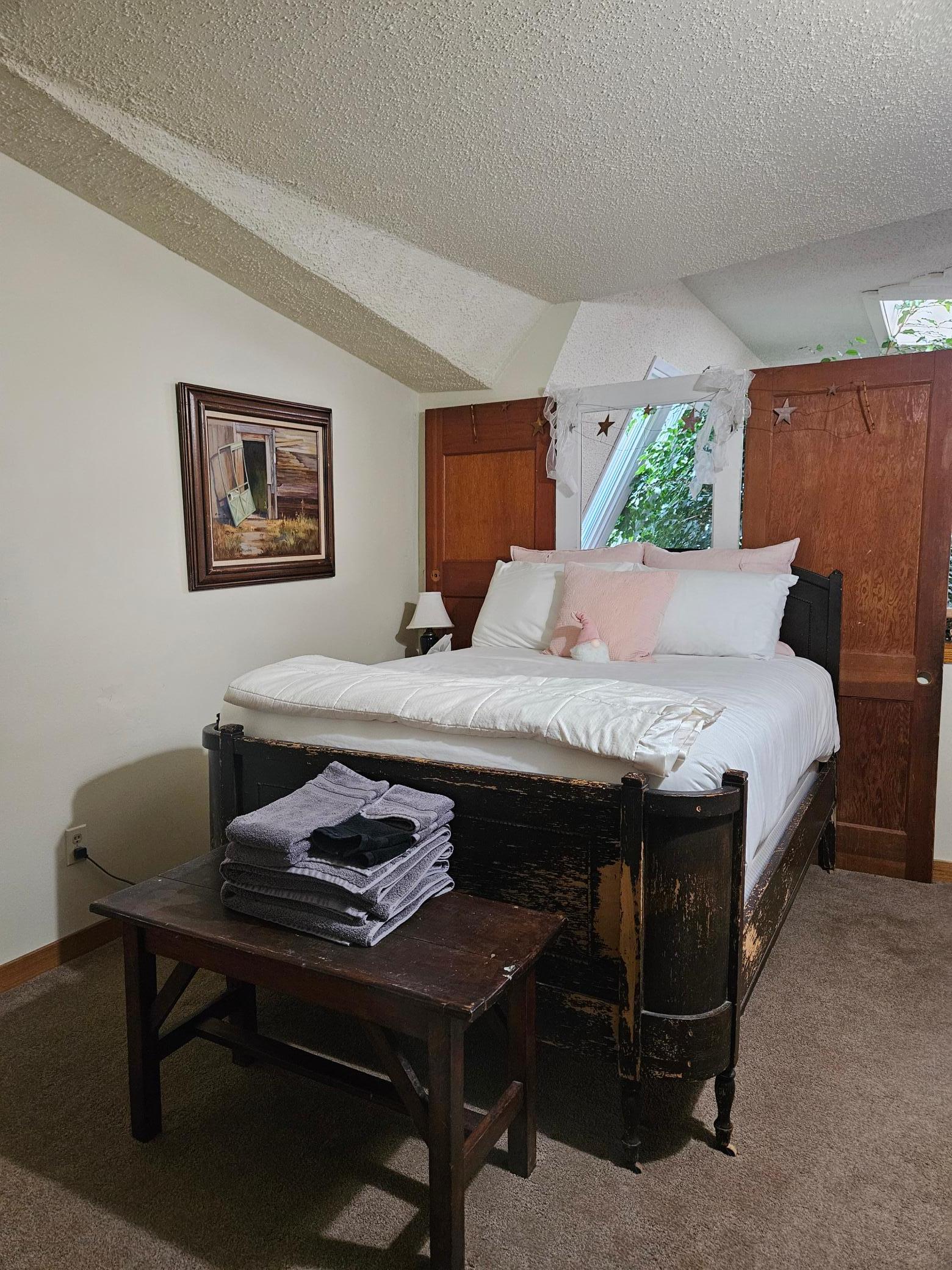 1960 single family home for sale at 51097 E Wymer Lake Road in Frazee, MN — 10 bed, 6 bath (photo 38 of 109)