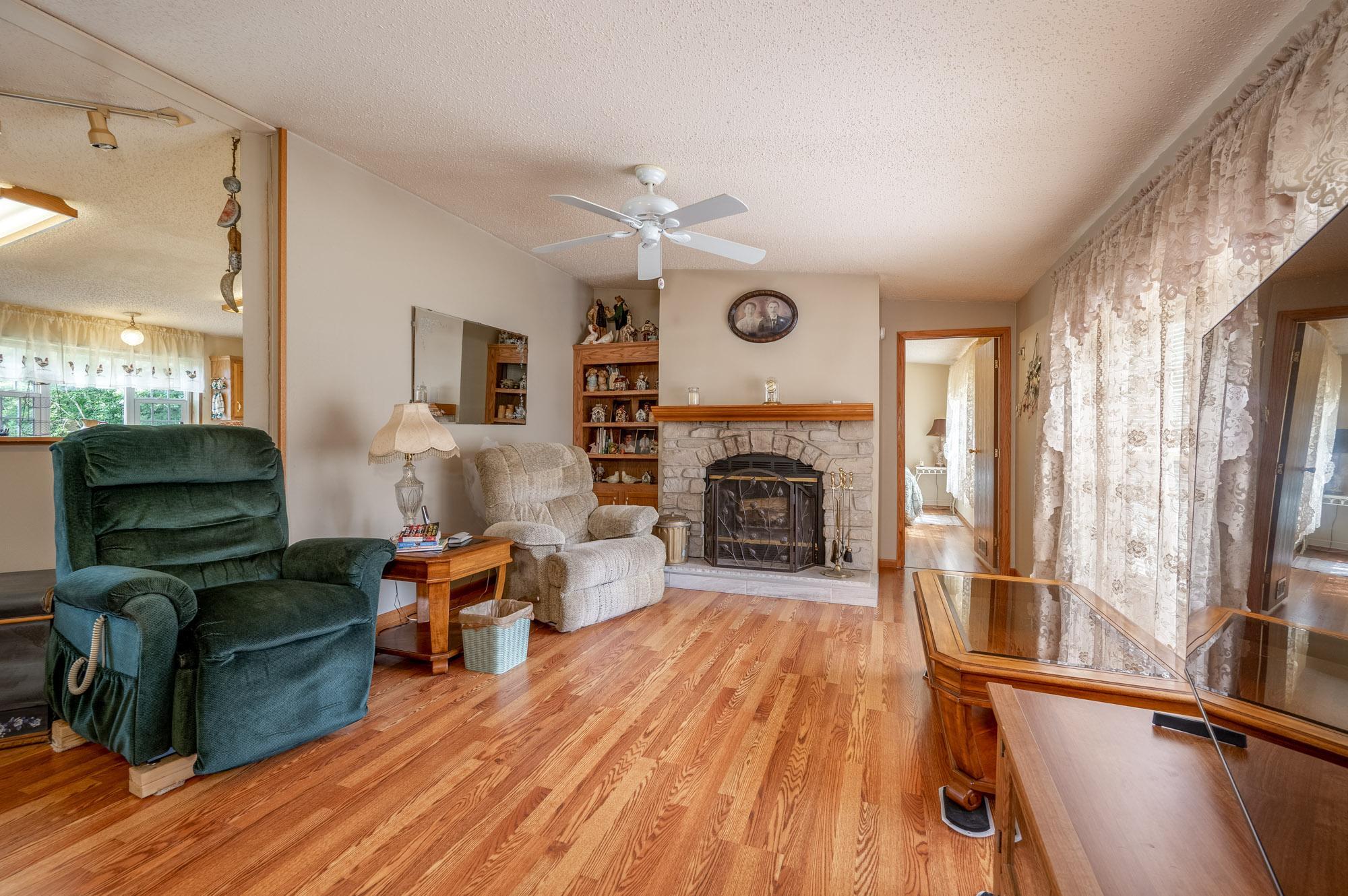 2001 single family home for sale at 27668 Clearwater Road in Grand Rapids, MN — 3 bed, 2 bath (photo 14 of 38)