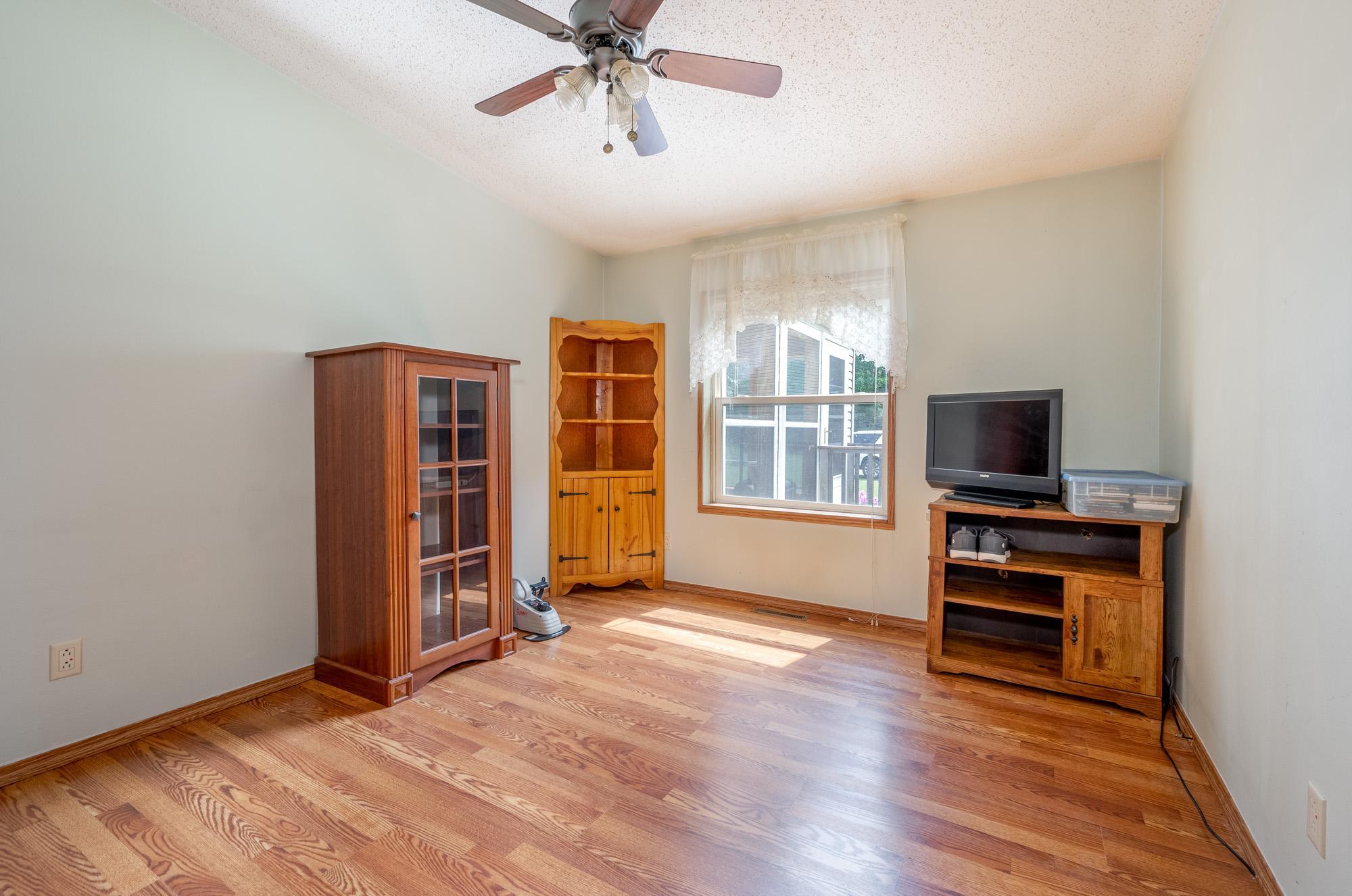 2001 single family home for sale at 27668 Clearwater Road in Grand Rapids, MN — 3 bed, 2 bath (photo 22 of 38)