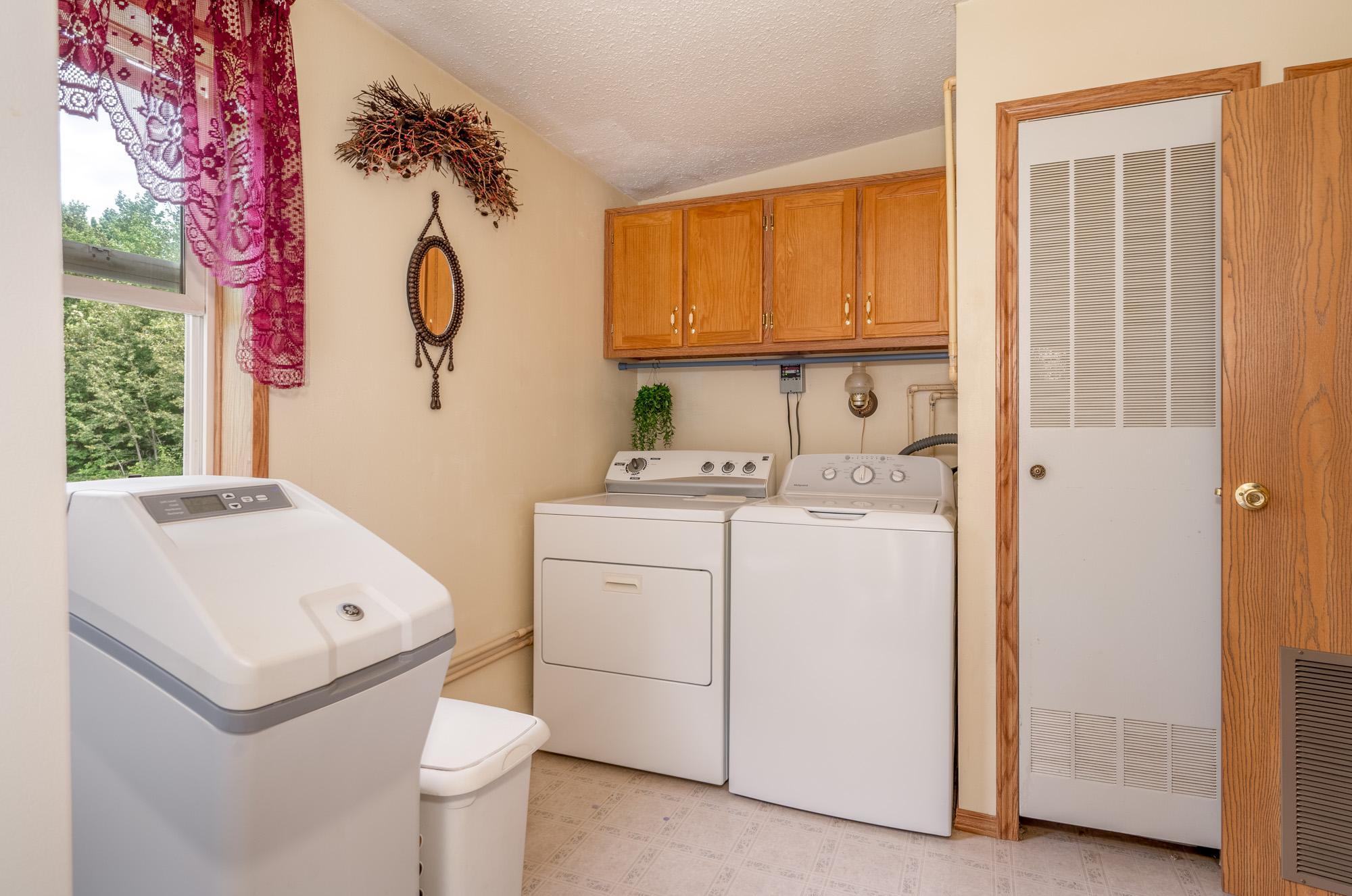 2001 single family home for sale at 27668 Clearwater Road in Grand Rapids, MN — 3 bed, 2 bath (photo 25 of 38)